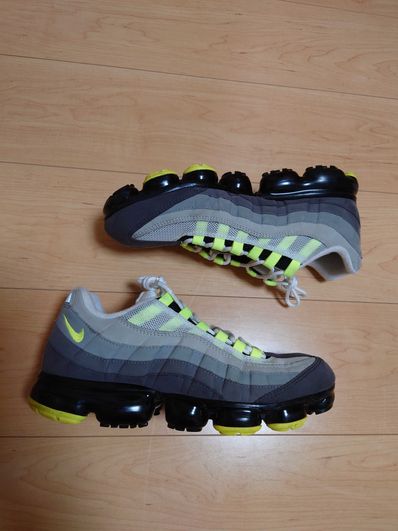 Nike Air Vapormax 95 "Neon"
