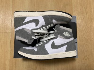 Nike Air Jordan 1 Retro High OG "Black and Smoke Grey"