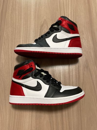 Nike Women's Air Jordan 1 Retro High "Satin Black Toe"