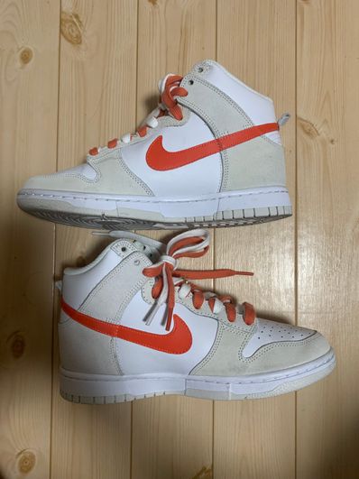 NIKE Women's DUNK HIGH SE FIRST USE "WHITE/ORANGE"