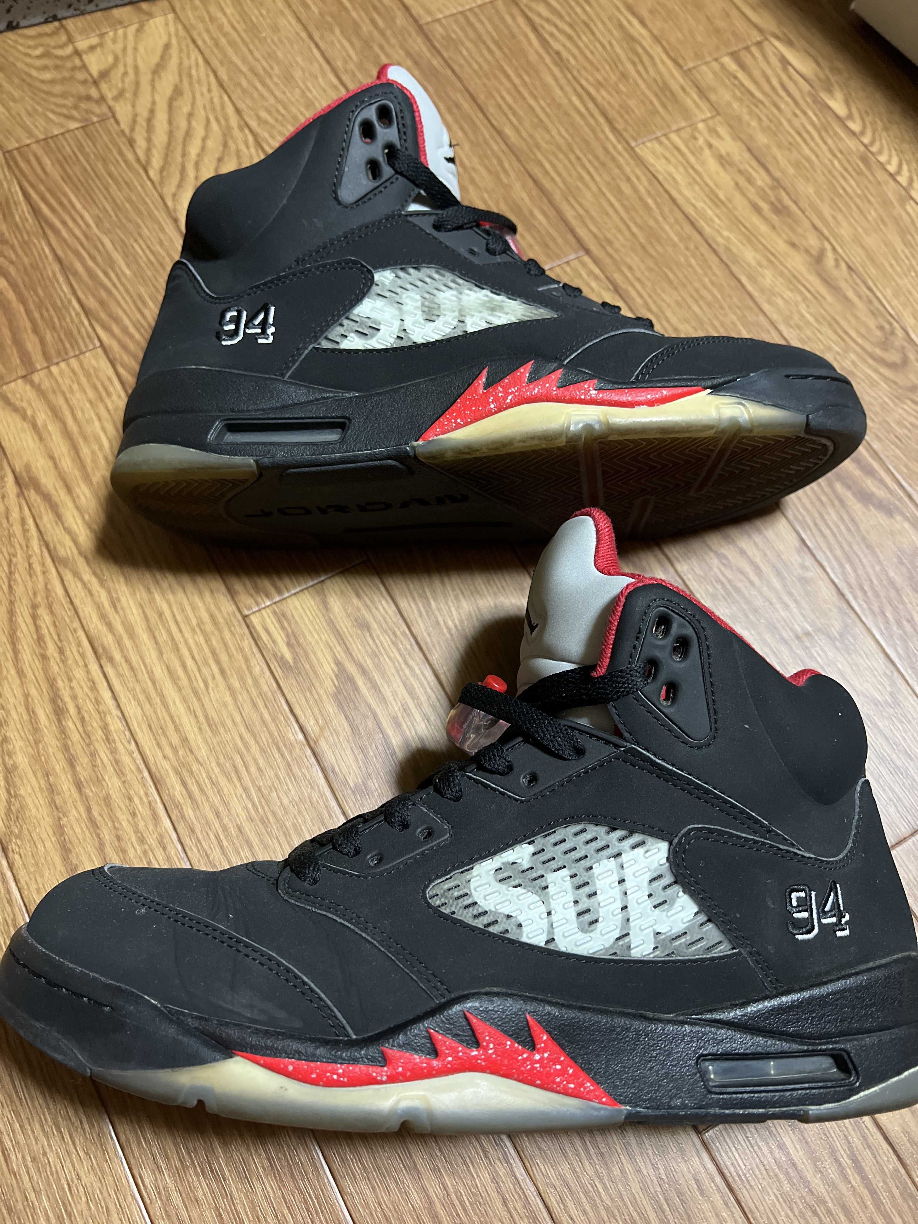 Supreme × Nike Air Jordan 5 Retro "Black"