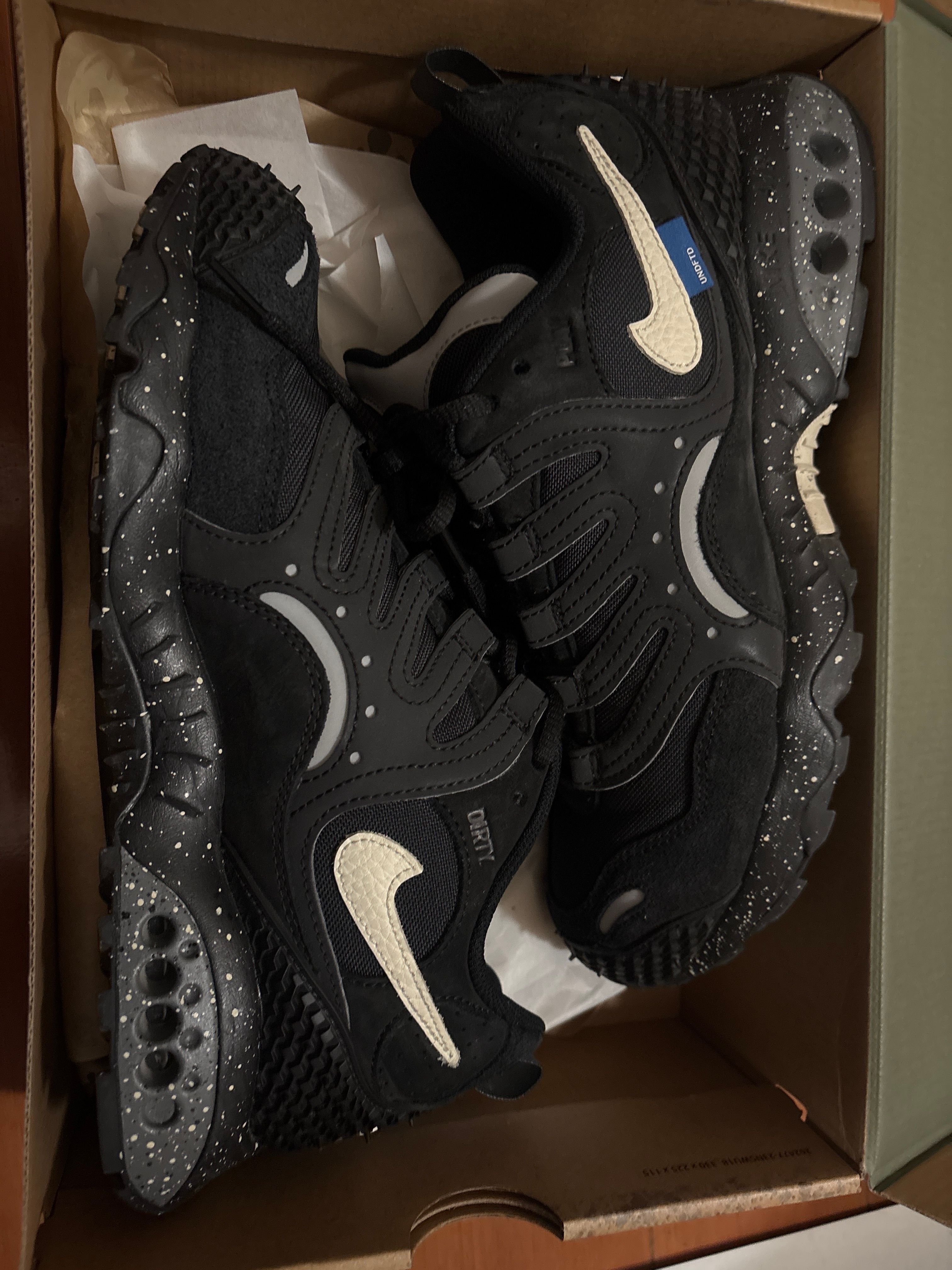 UNDEFEATED × Nike Air Terra Humara "Black"