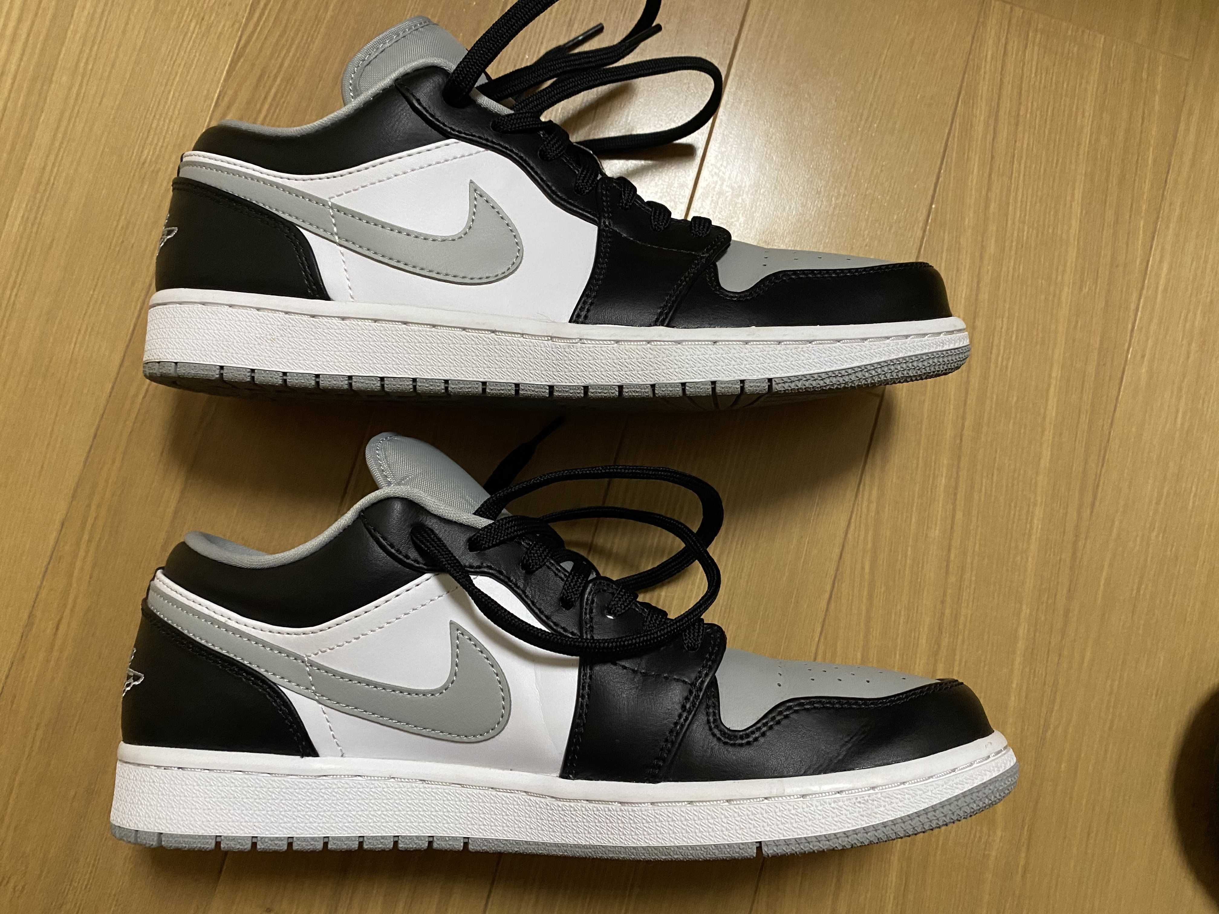 NIKE AIR JORDAN 1 LOW "BLACK/LIGHT SMOKE GREY"