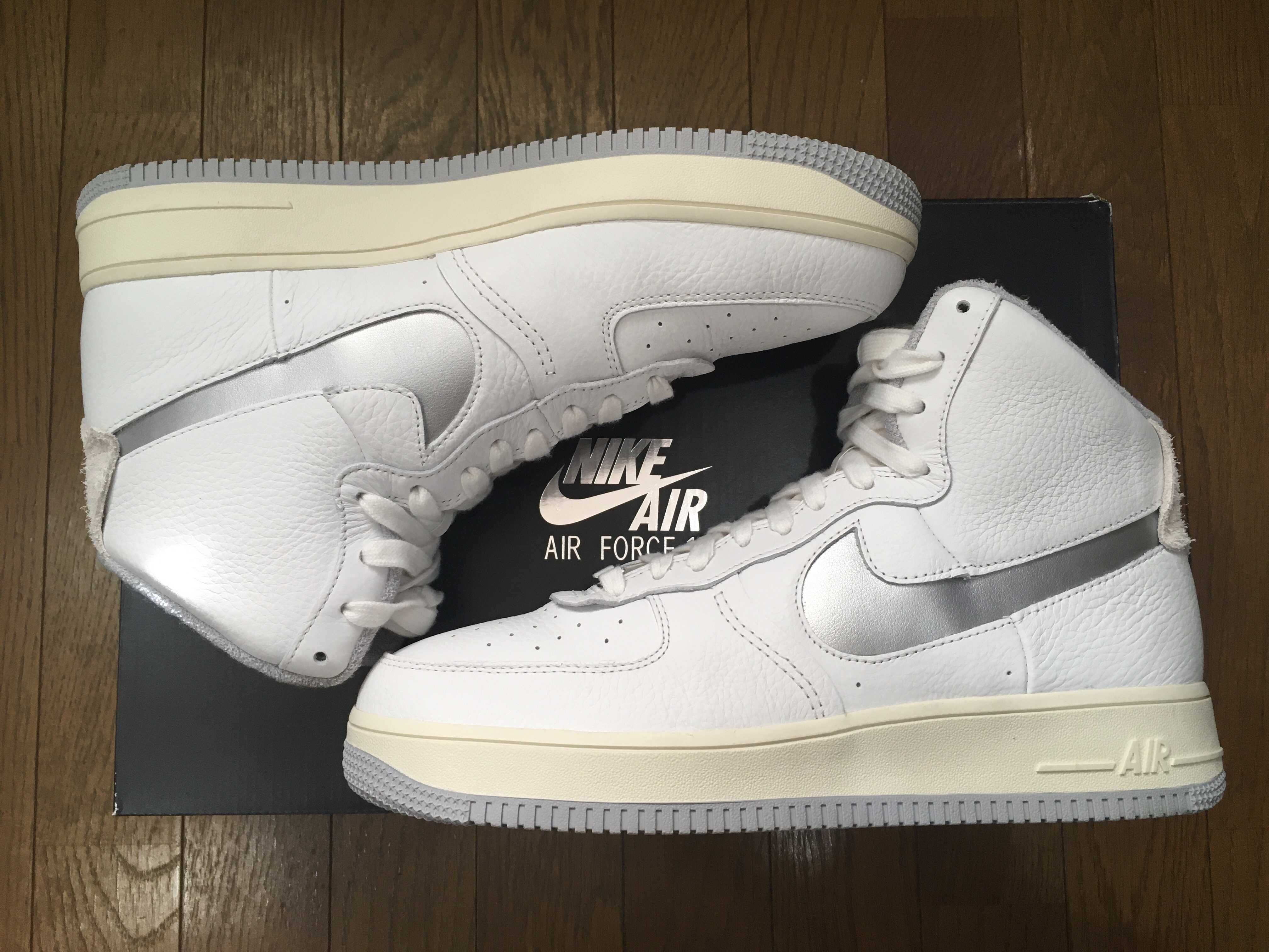 Nike Women's Air Force 1 Strapress "Summit White"