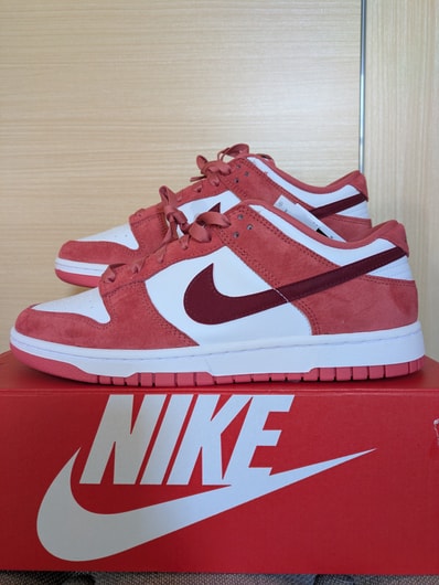 Nike Women's Dunk Low "Valentine’s Day 2024"