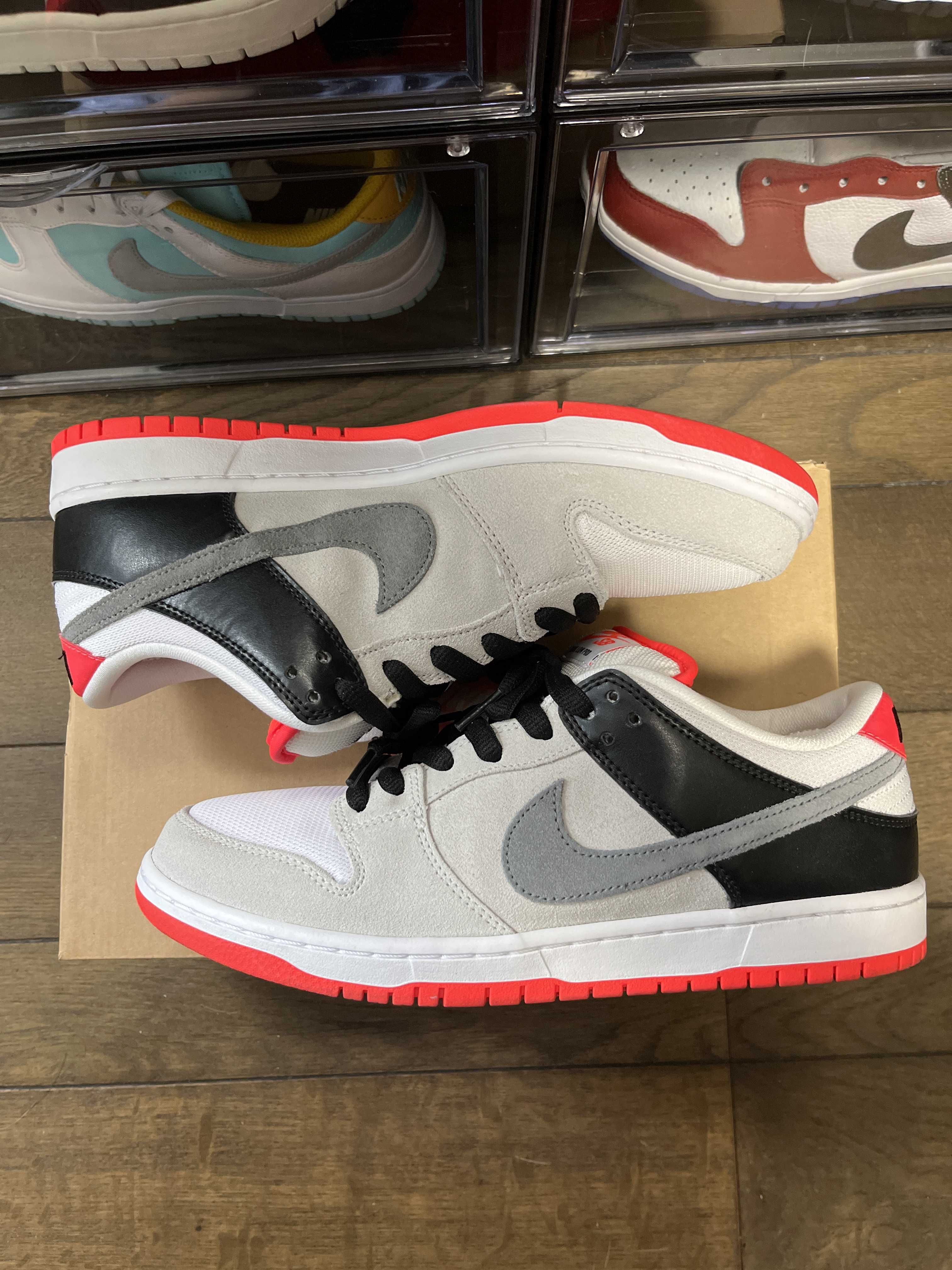 Nike SB Dunk Low "Infrared"