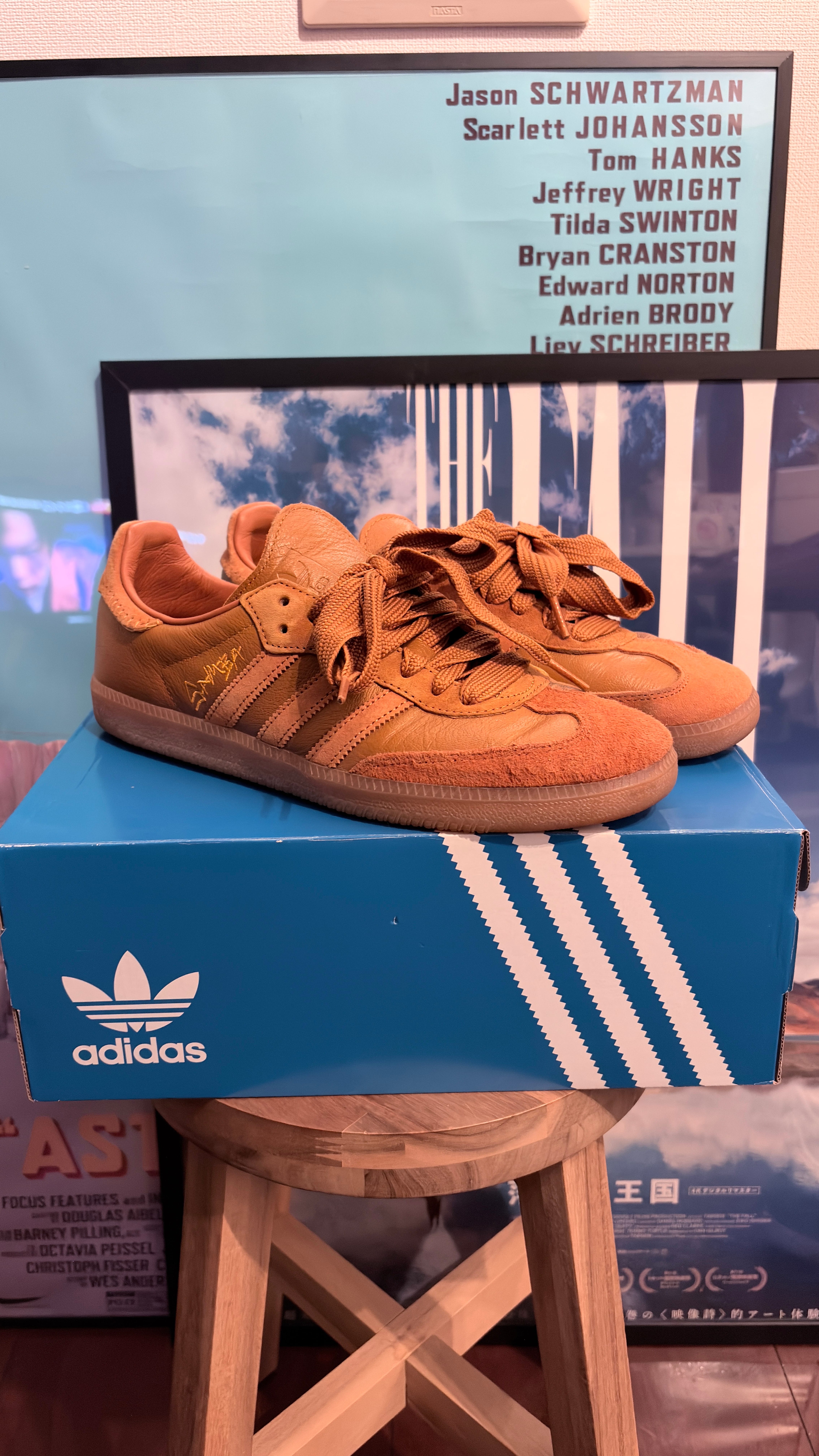 ジョナ・ヒル × アディダス サンバ "クラフトオーカー"