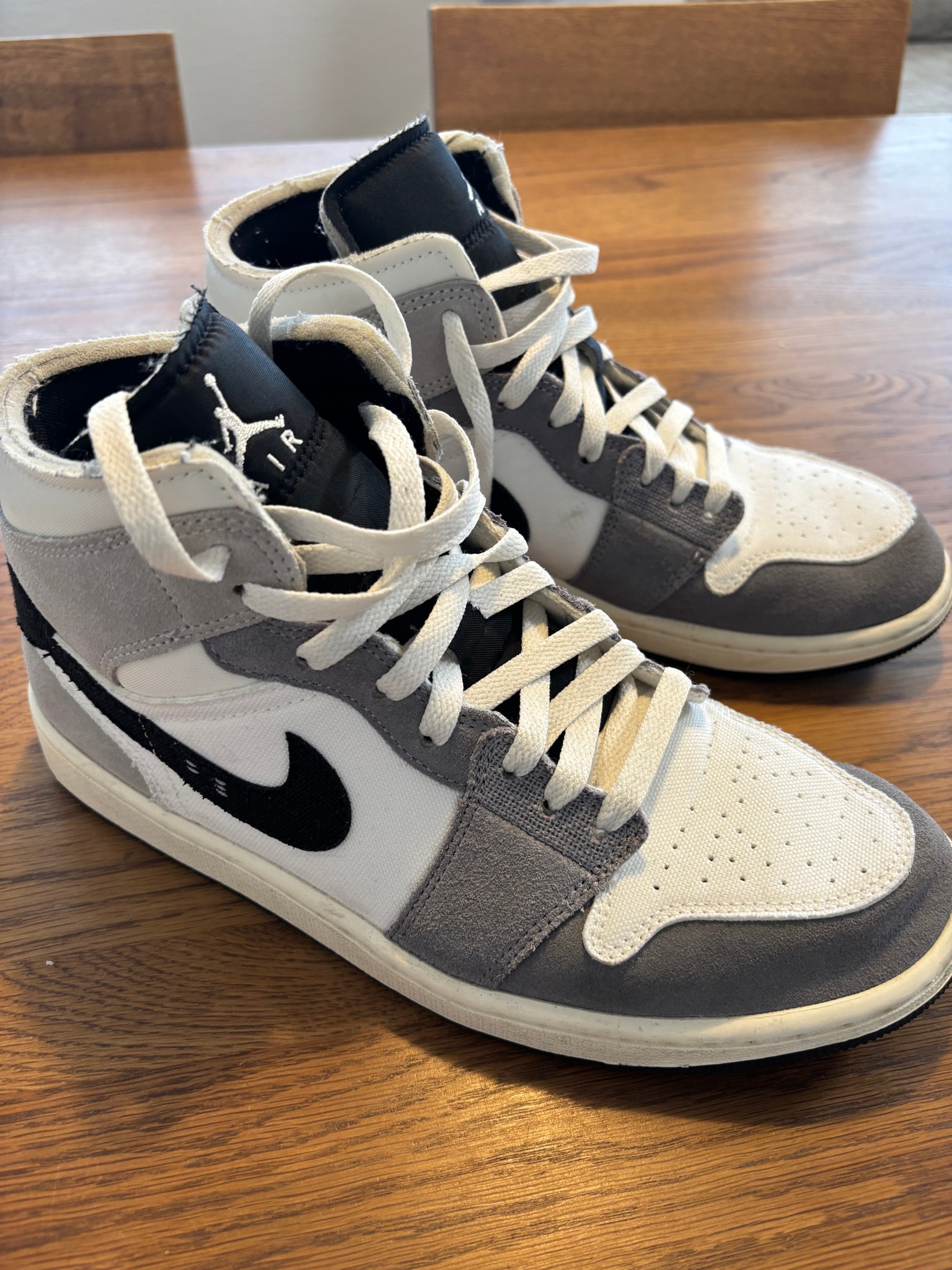Nike Air Jordan 1 Mid SE Craft "Cement Grey"