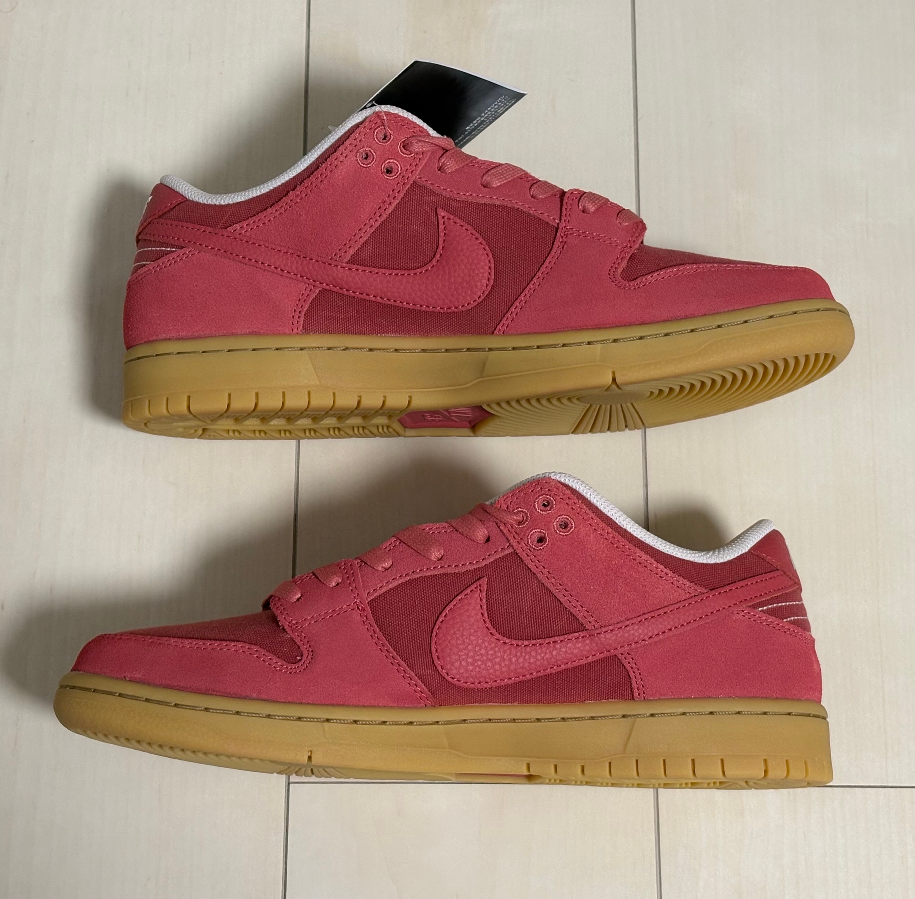 Nike SB Dunk Low "Adobe"