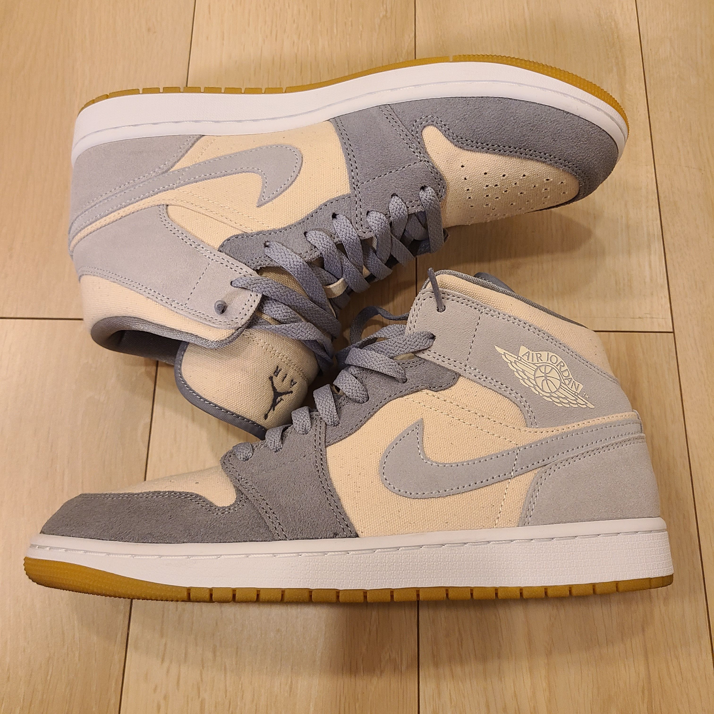 Nike Air Jordan 1 Mid SE "Coconut Milk/Particle Grey"