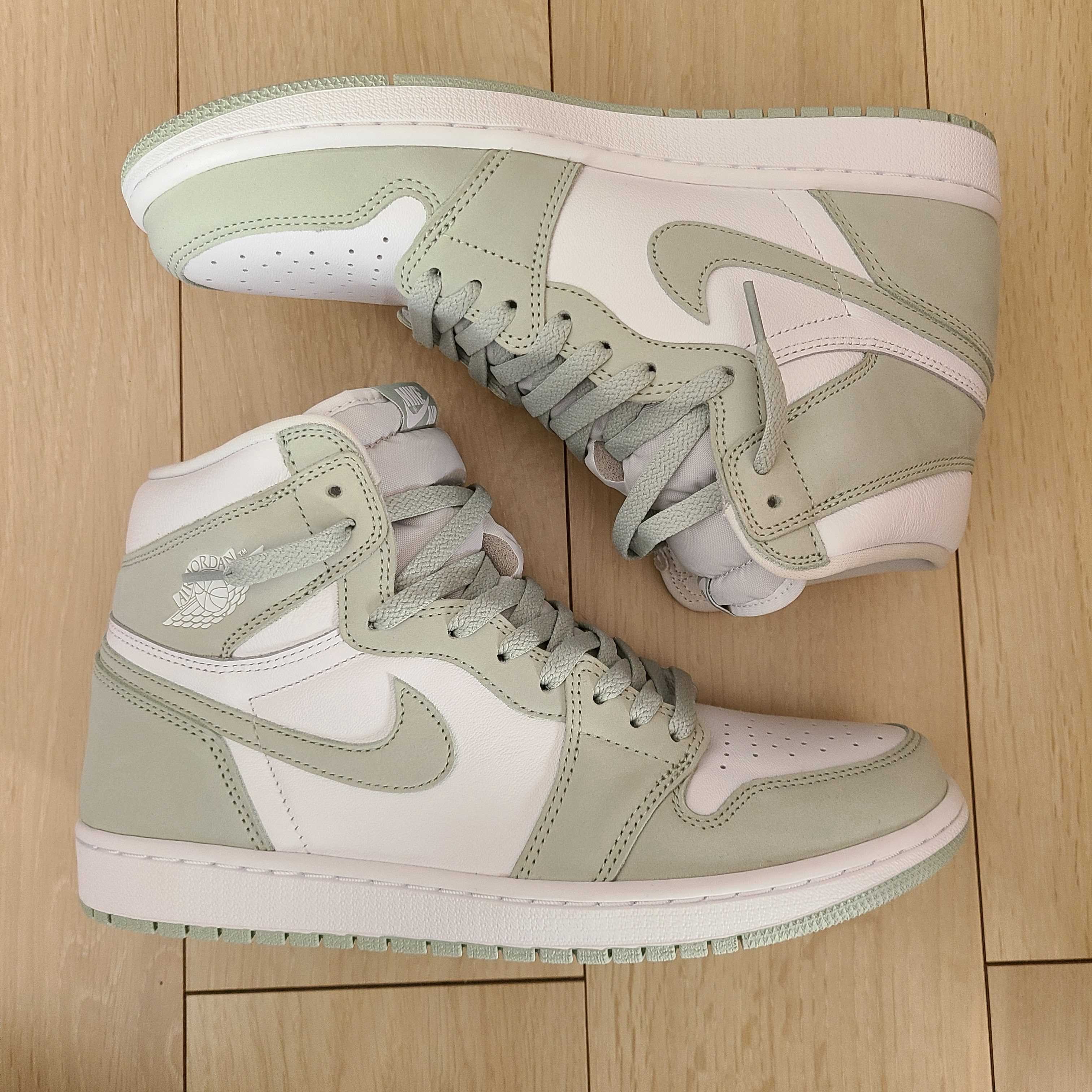 Nike Women's Air Jordan 1 High OG "Seafoam"