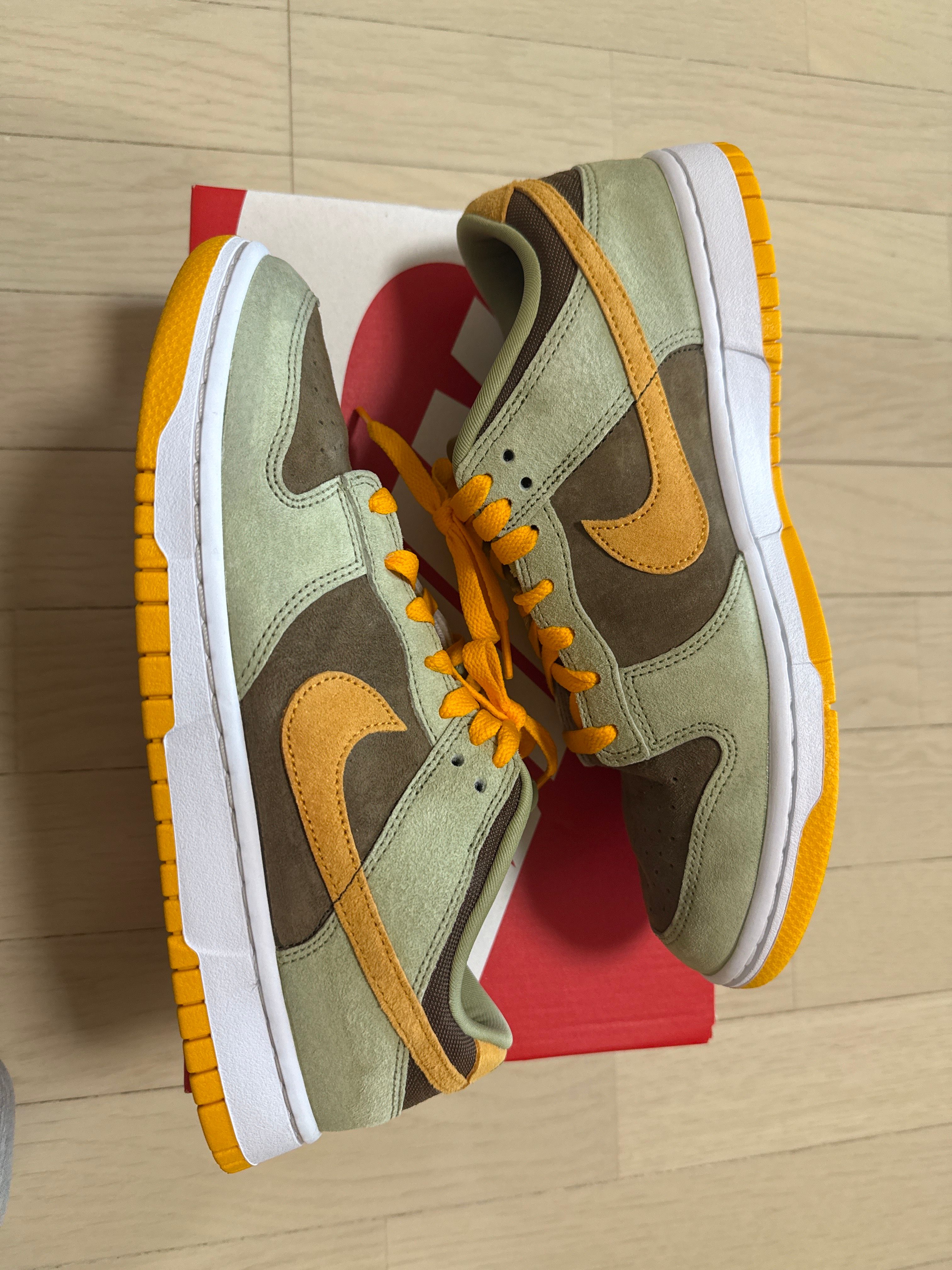 Nike Dunk Low SE "Dusty Olive"