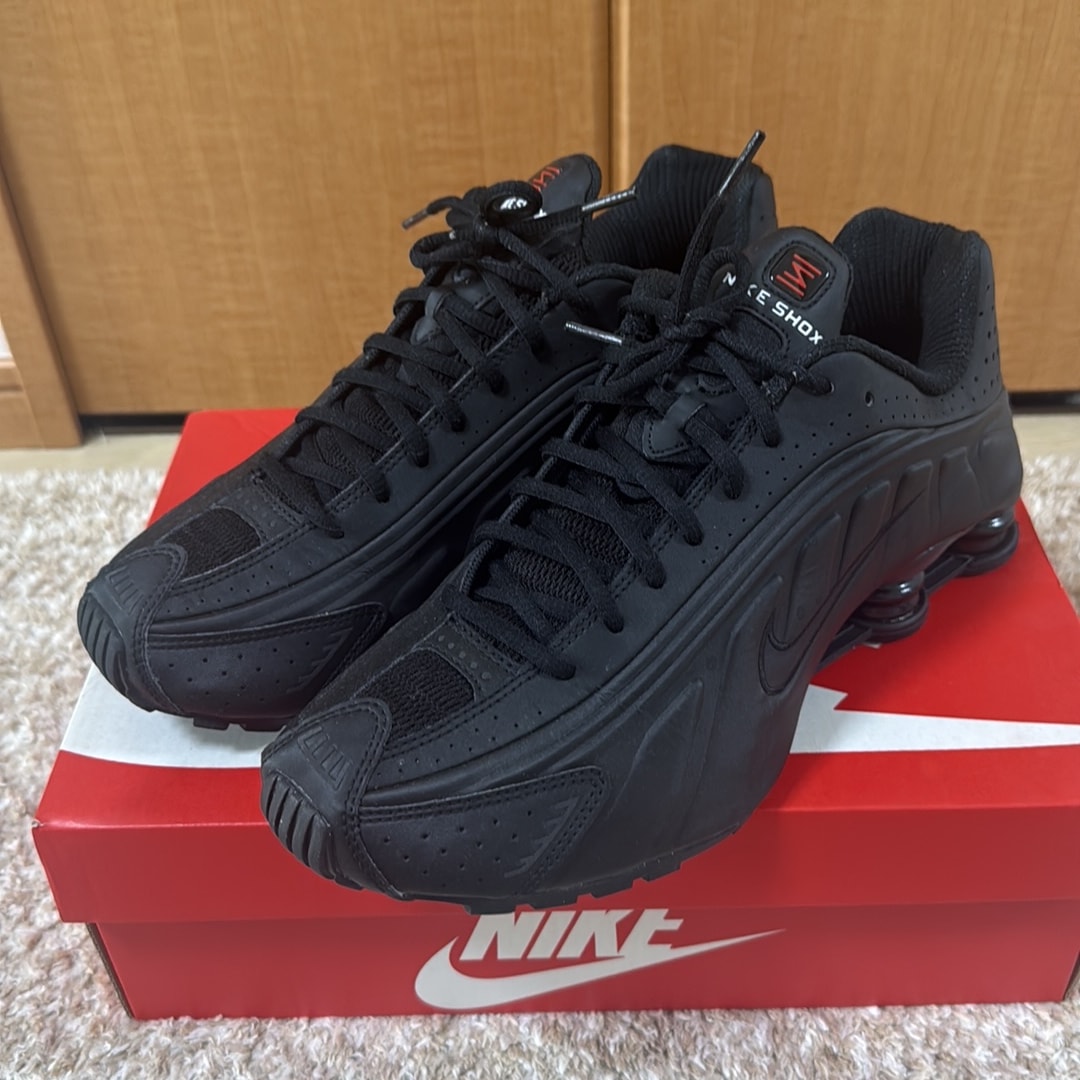 Nike Women's Shox R4 "Black"