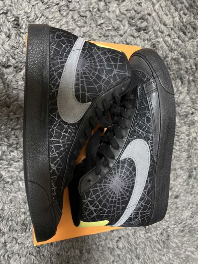 NIKE BLAZER MID "SPIDER WEB"