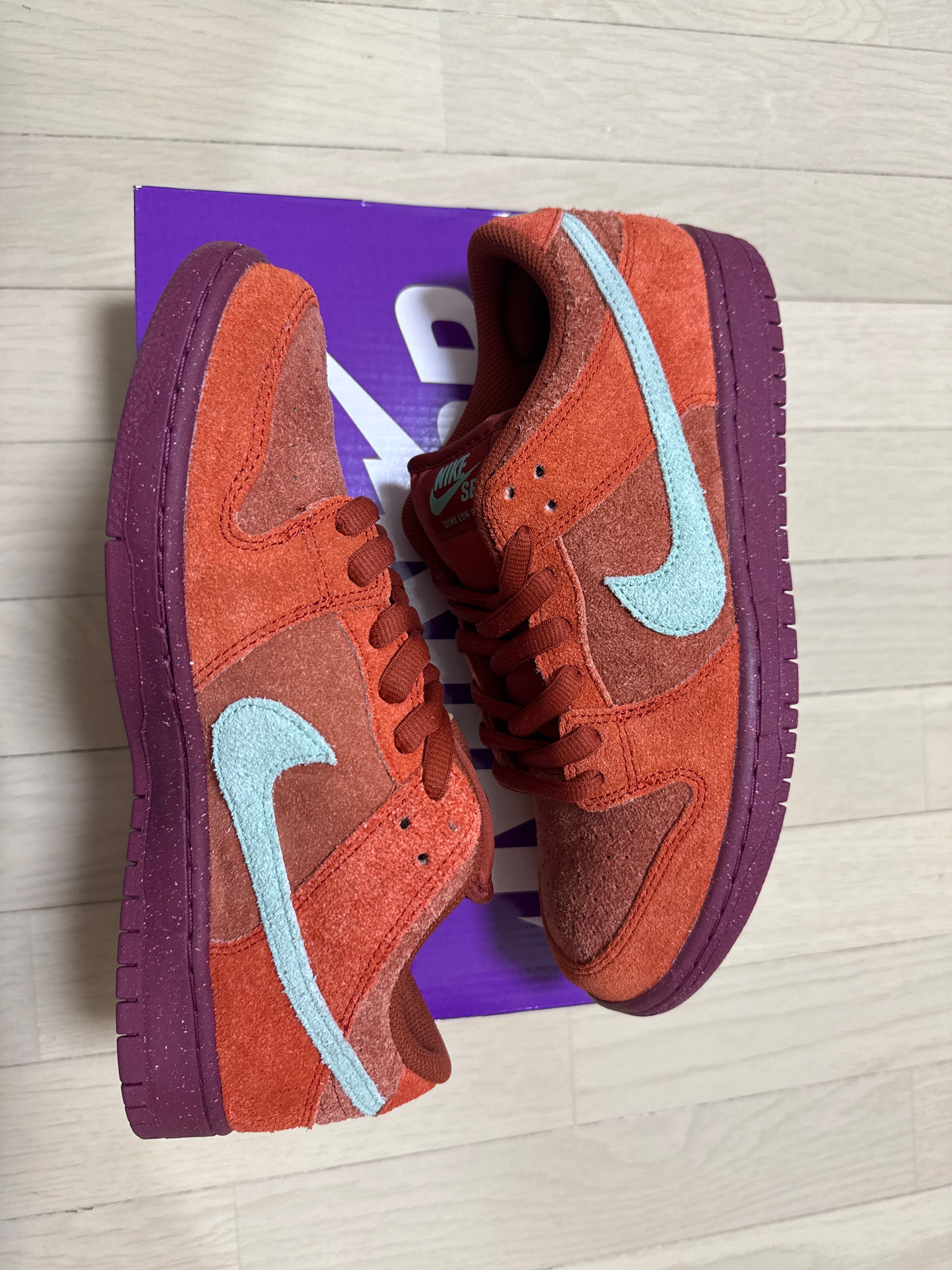 Nike SB Dunk Low Pro PRM "Mystic Red and Rosewood"