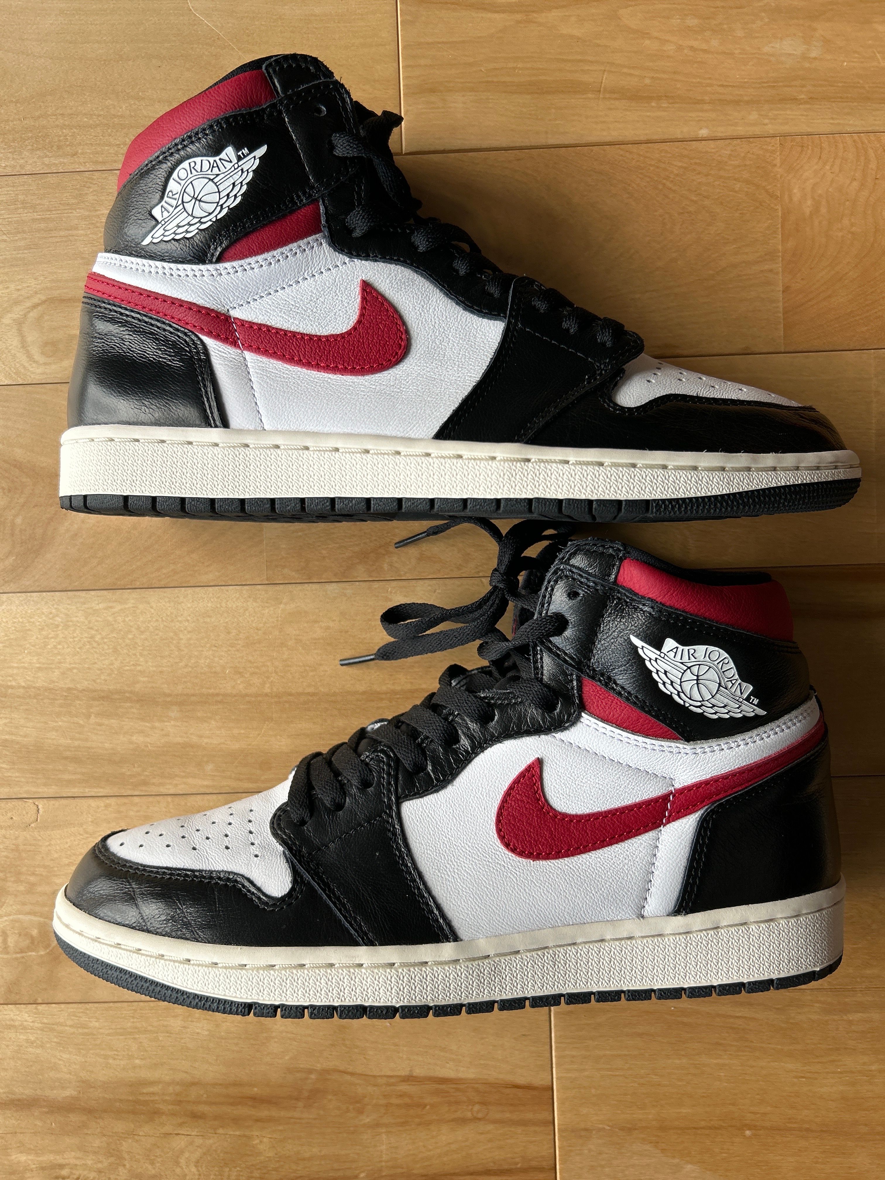 Nike Air Jordan 1 Retro High "Black/White/Sail/Gym Red"