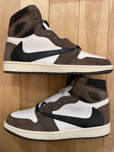 Travis Scott × Nike Air Jordan 1 Retro High OGを買うならスニーカー ...