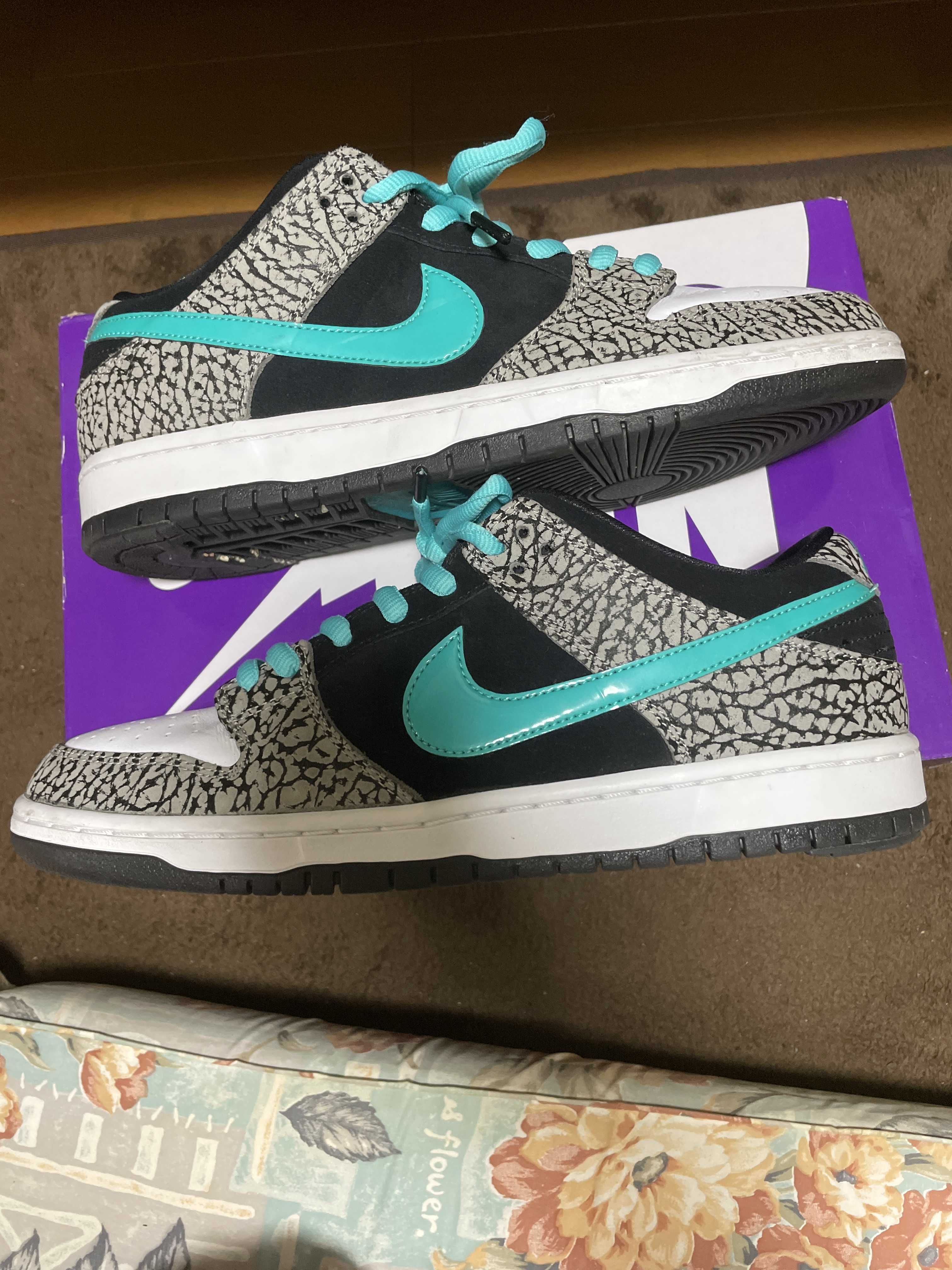 Nike SB Dunk Low "Elephant/Safari"