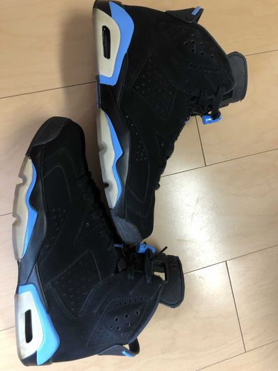 NIKE AIR JORDAN 6 RETRO "UNC"