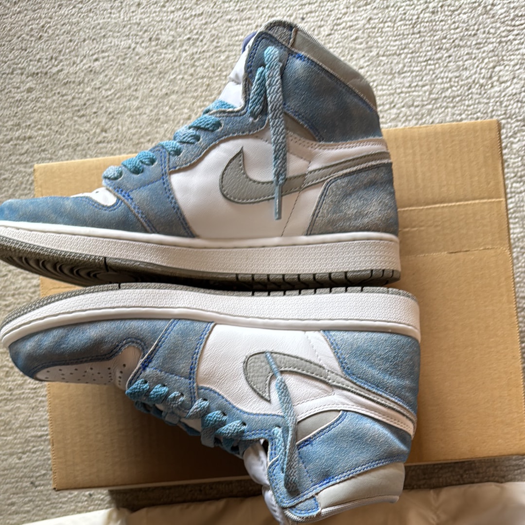 Nike Air Jordan 1 High OG "Hyper Royal"