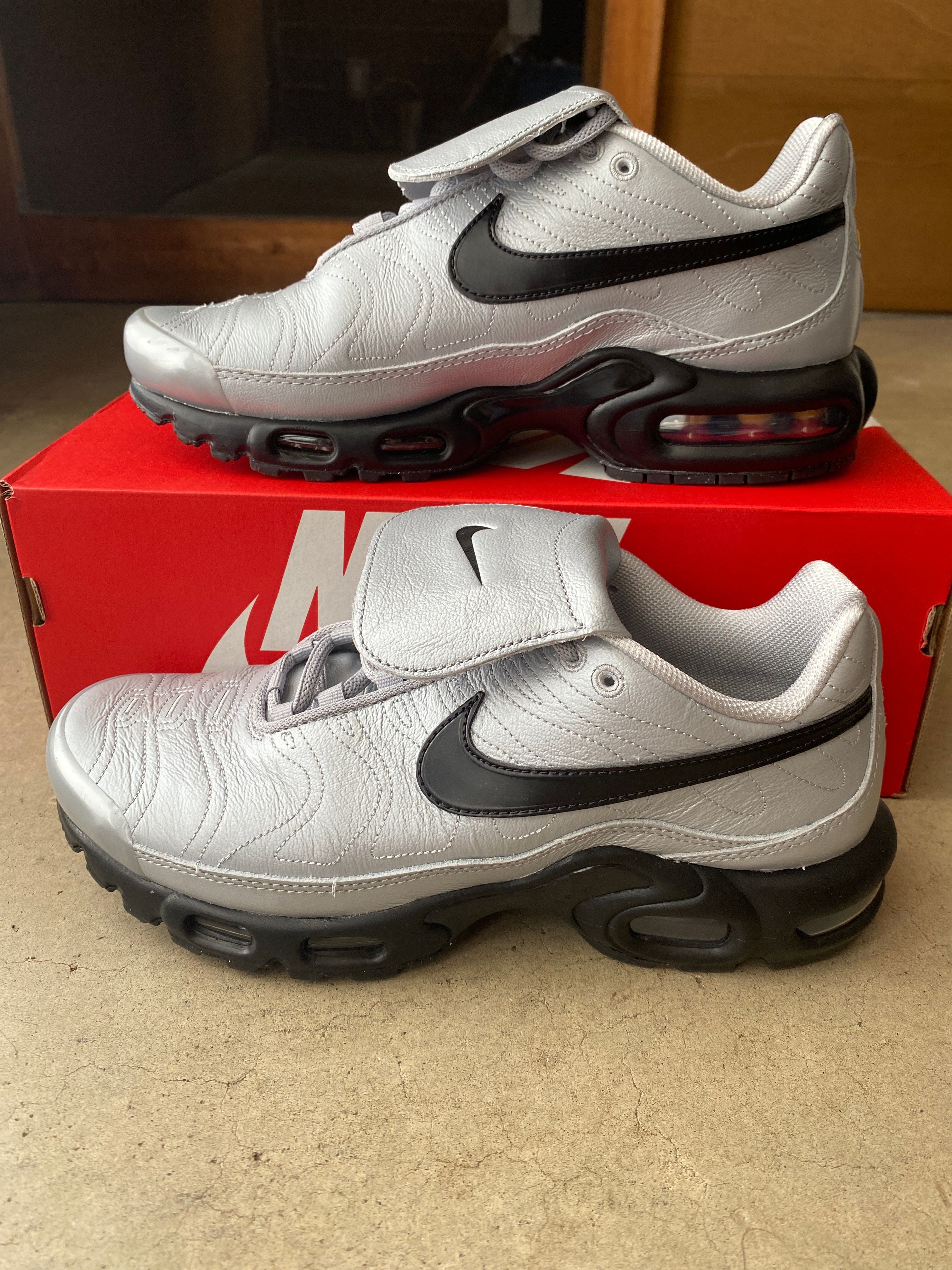 Nike Air Max Plus Tiempo "Wolf Grey and Black"