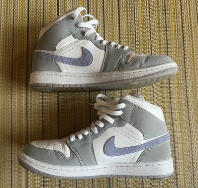 Nike Women's Air Jordan 1 Mid "Wolf Grey"