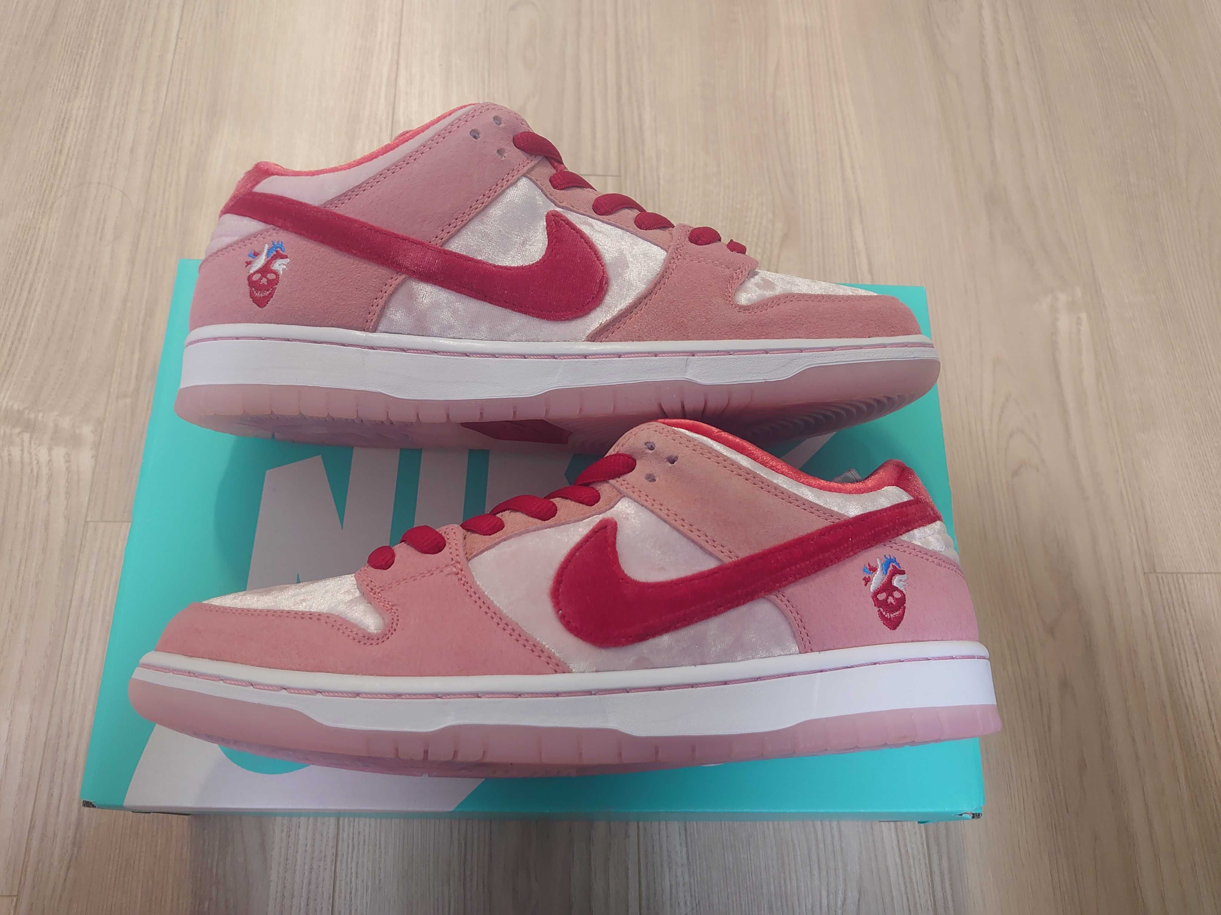 Strangelove × Nike SB Dunk Low "Valentine’s Day"