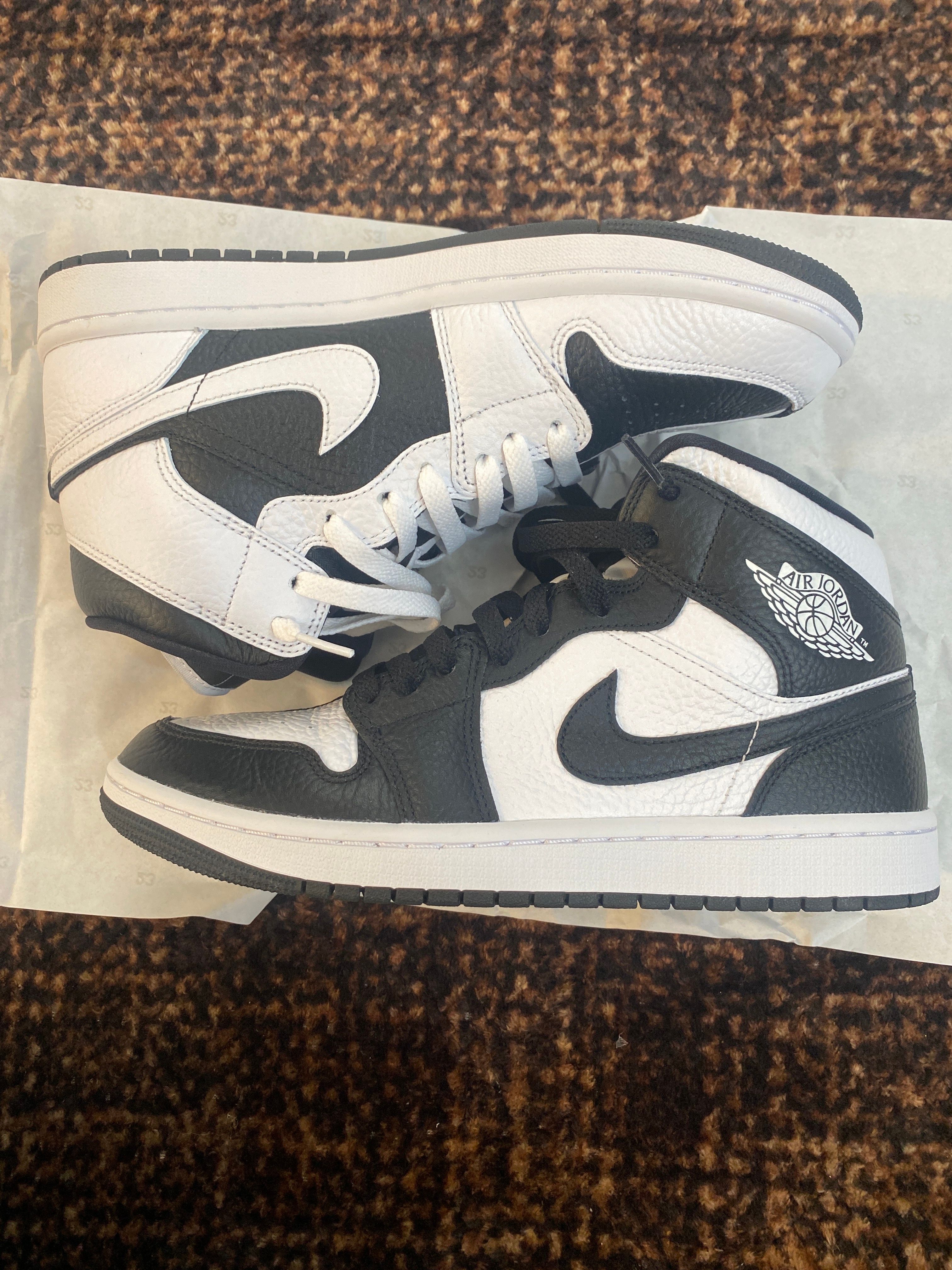 Nike Women's Air Jordan 1 Mid "Homage"