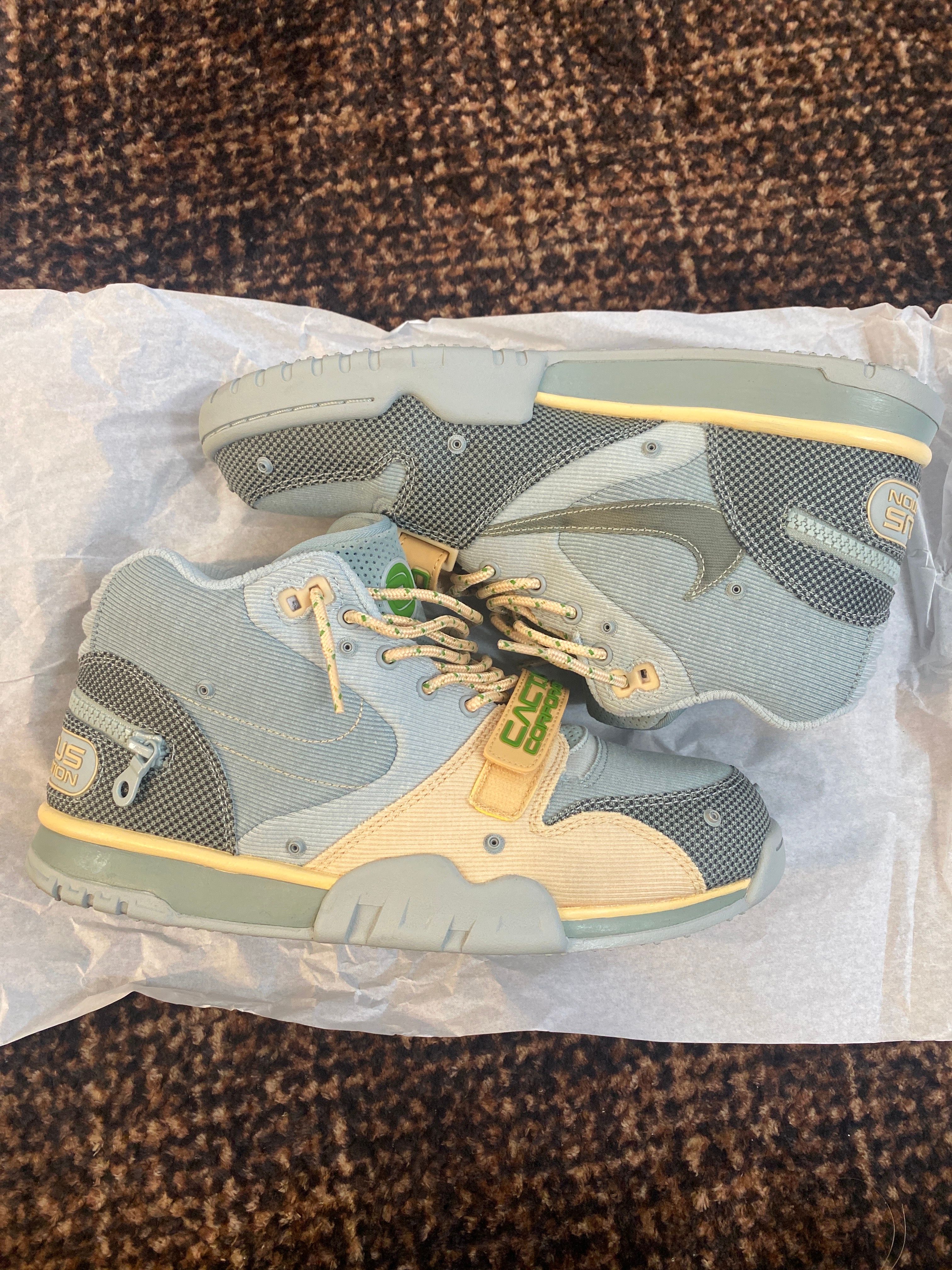 Travis Scott × Nike Air Trainer 1 SP "Grey Haze and Dusty Sage"