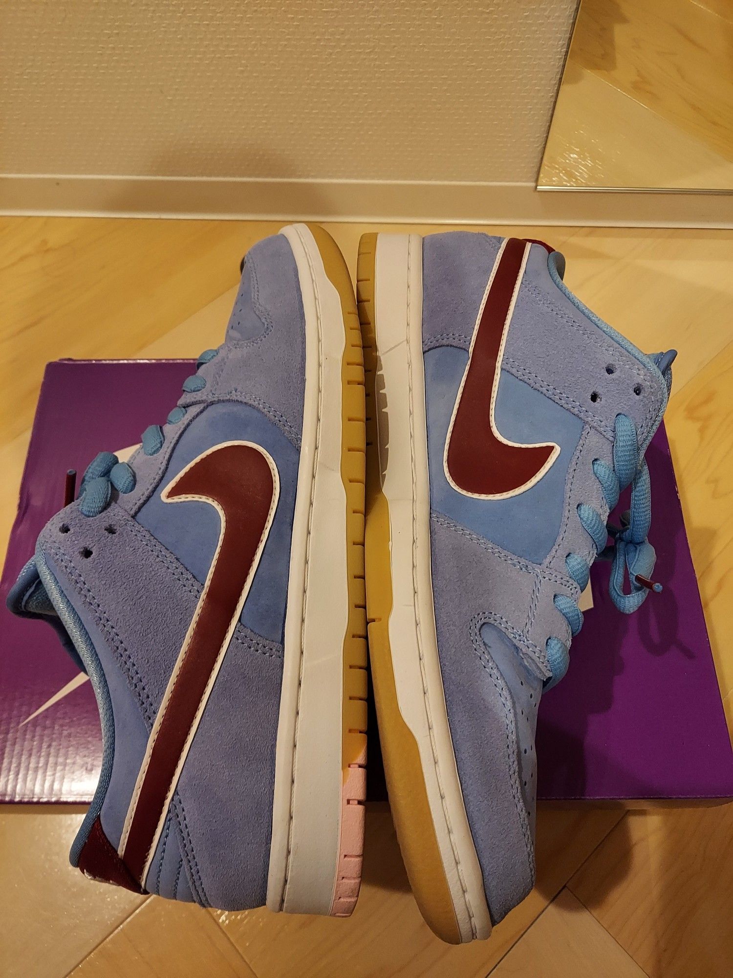 Nike SB Dunk Low Pro "Philadelphia Phillies/Valor Blue and Team Maroon"
