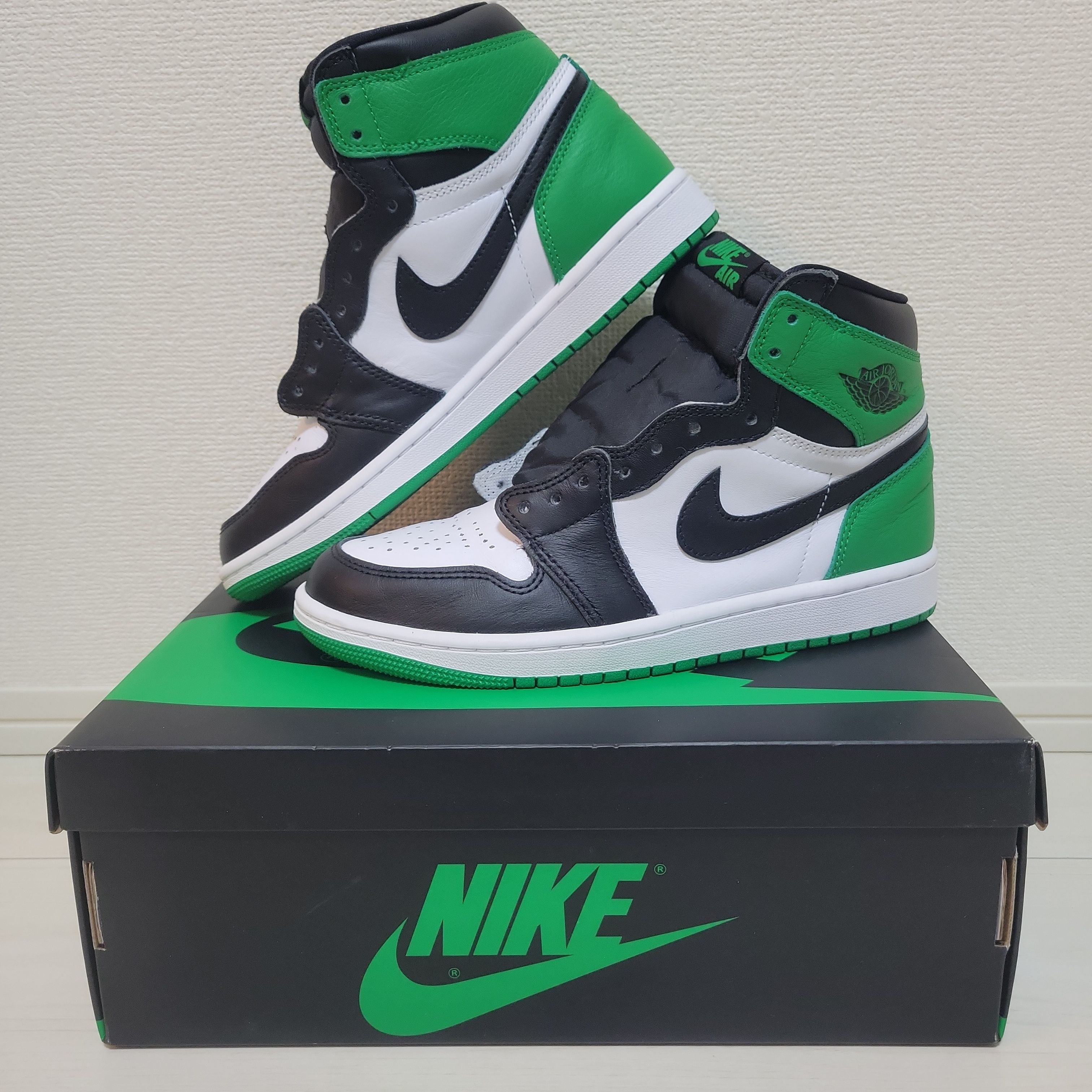 Nike Air Jordan 1 Retro High OG "Celtics/Black and Lucky Green" (2023)