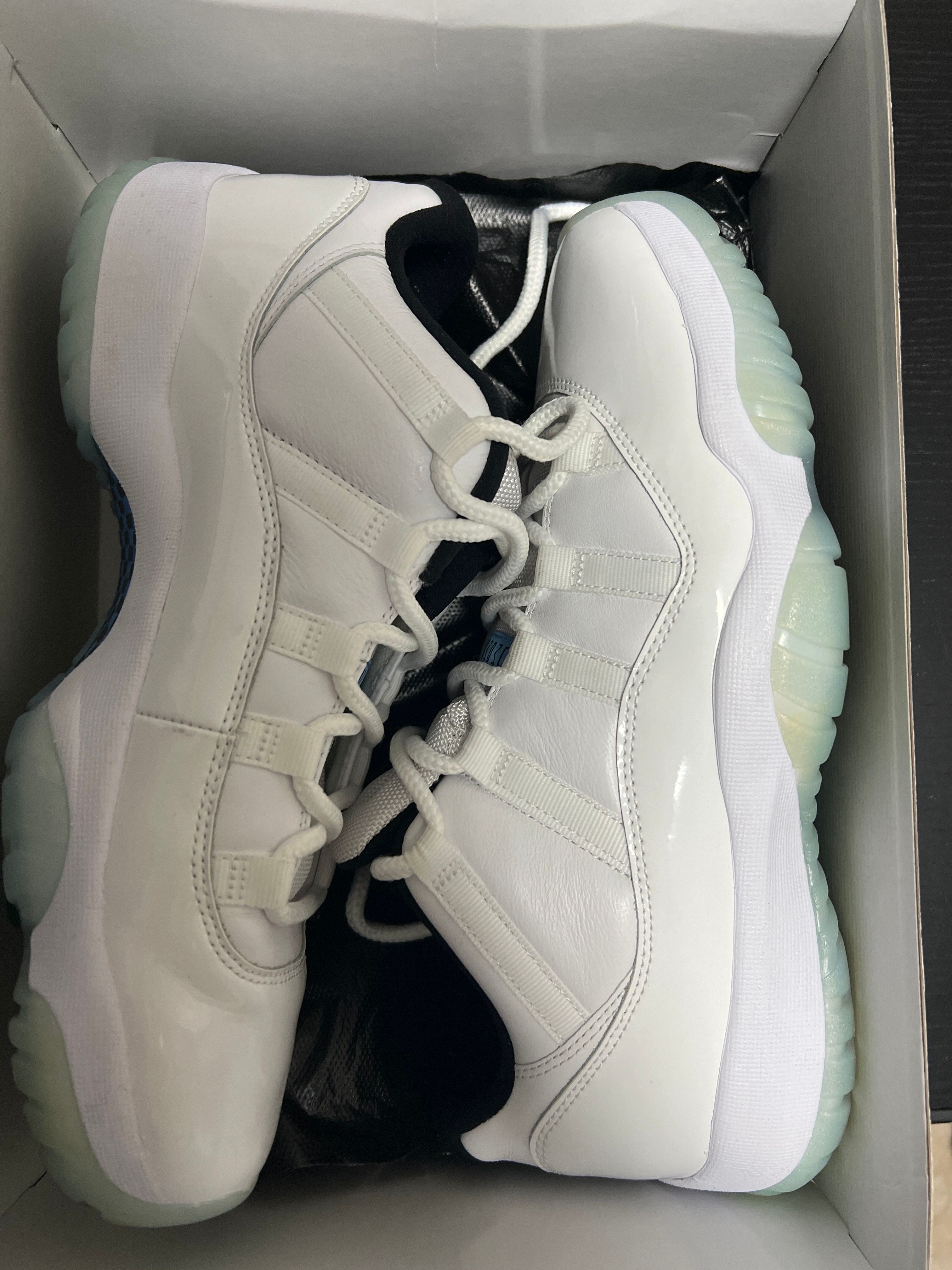 Nike Air Jordan 11 Low "Legend Blue"