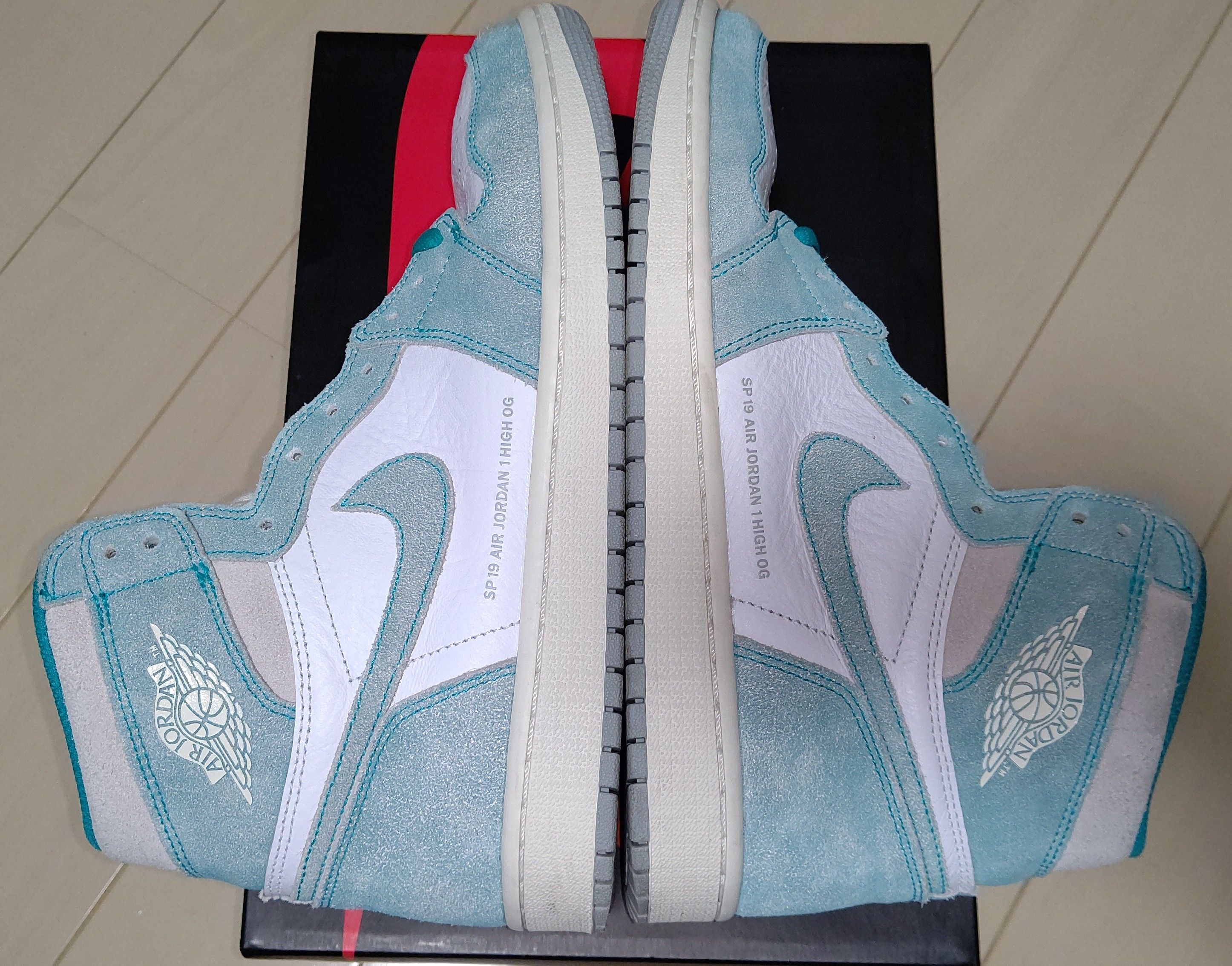 Nike Air Jordan 1 Retro High OG "Turbo Green"