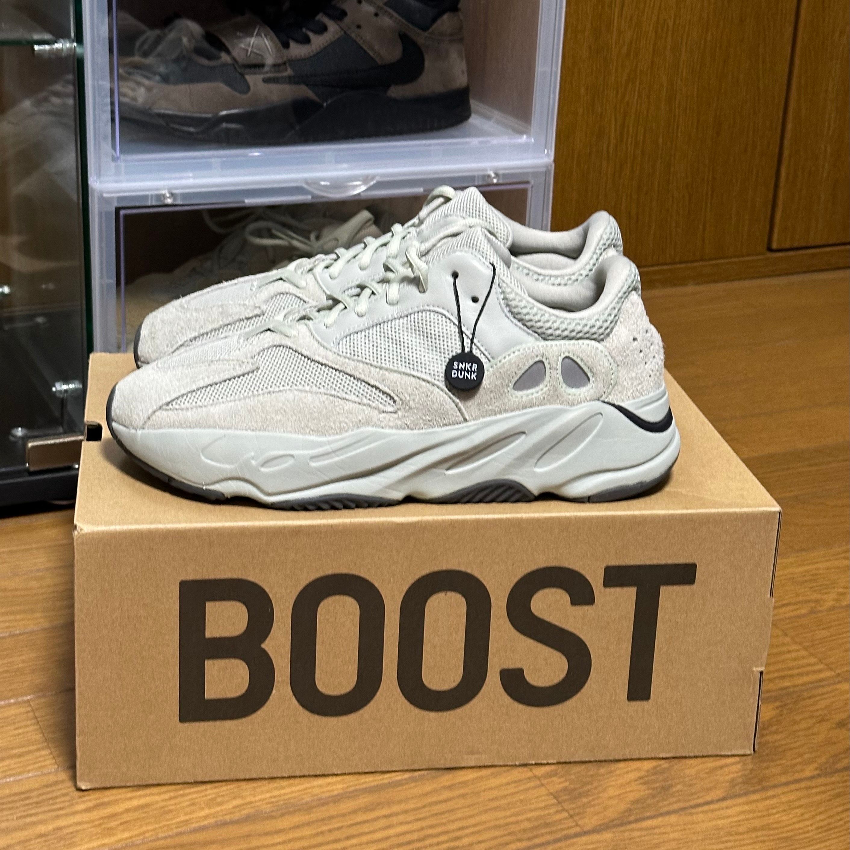 adidas YEEZY Boost 700 "Salt"