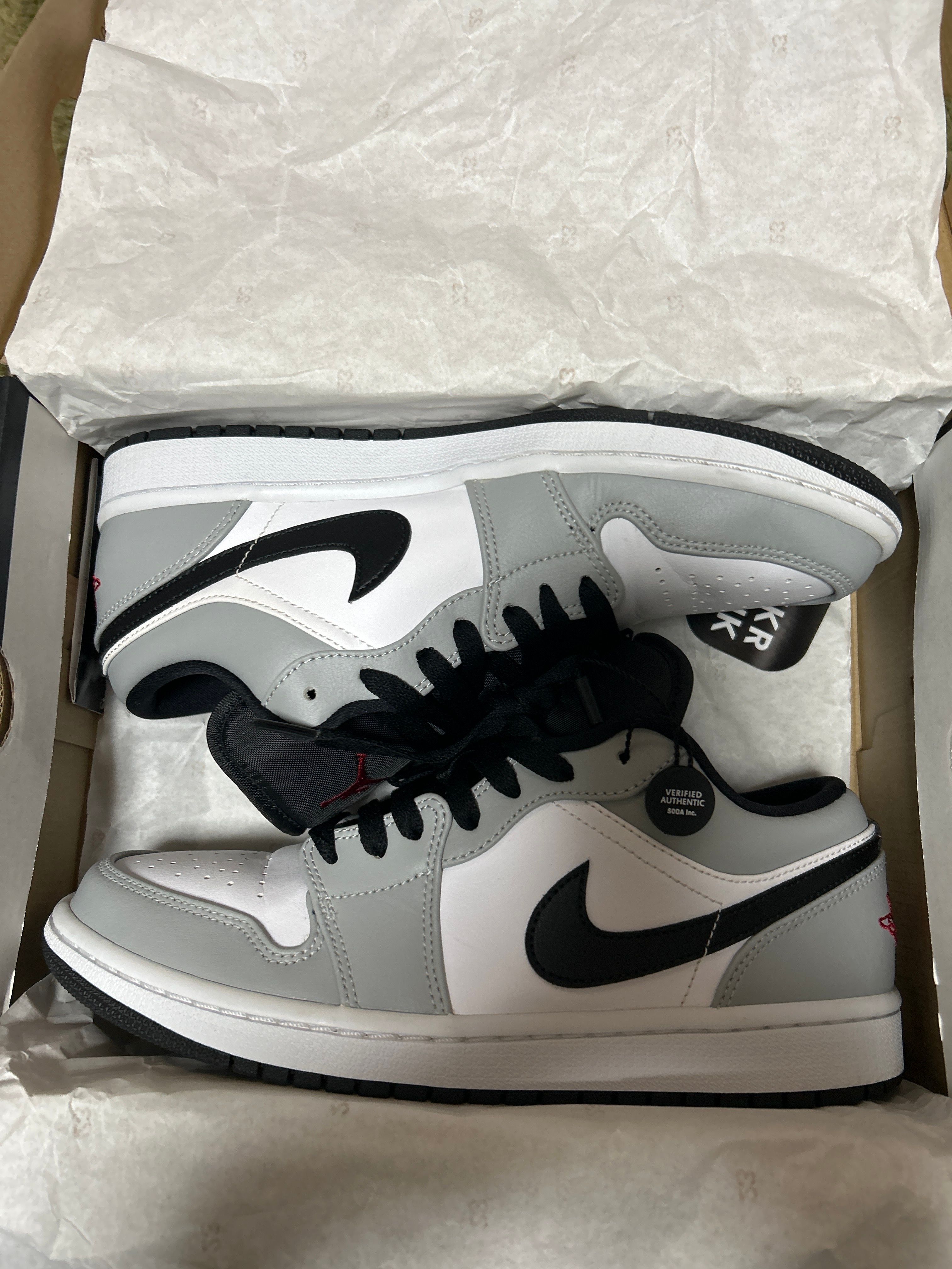 NIKE AIR JORDAN 1 LOW "LIGHT SMOKE GREY"