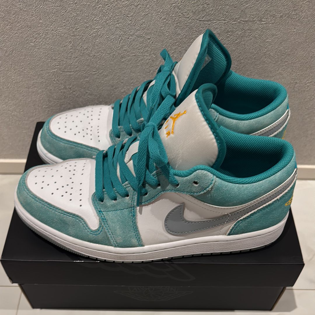 Nike Air Jordan 1 Low SE "New Emerald"