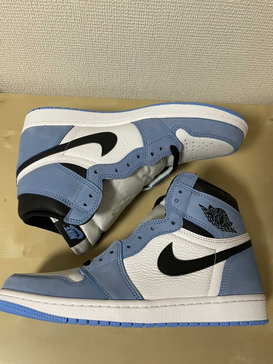 Nike Air Jordan 1 High OG "University Blue"