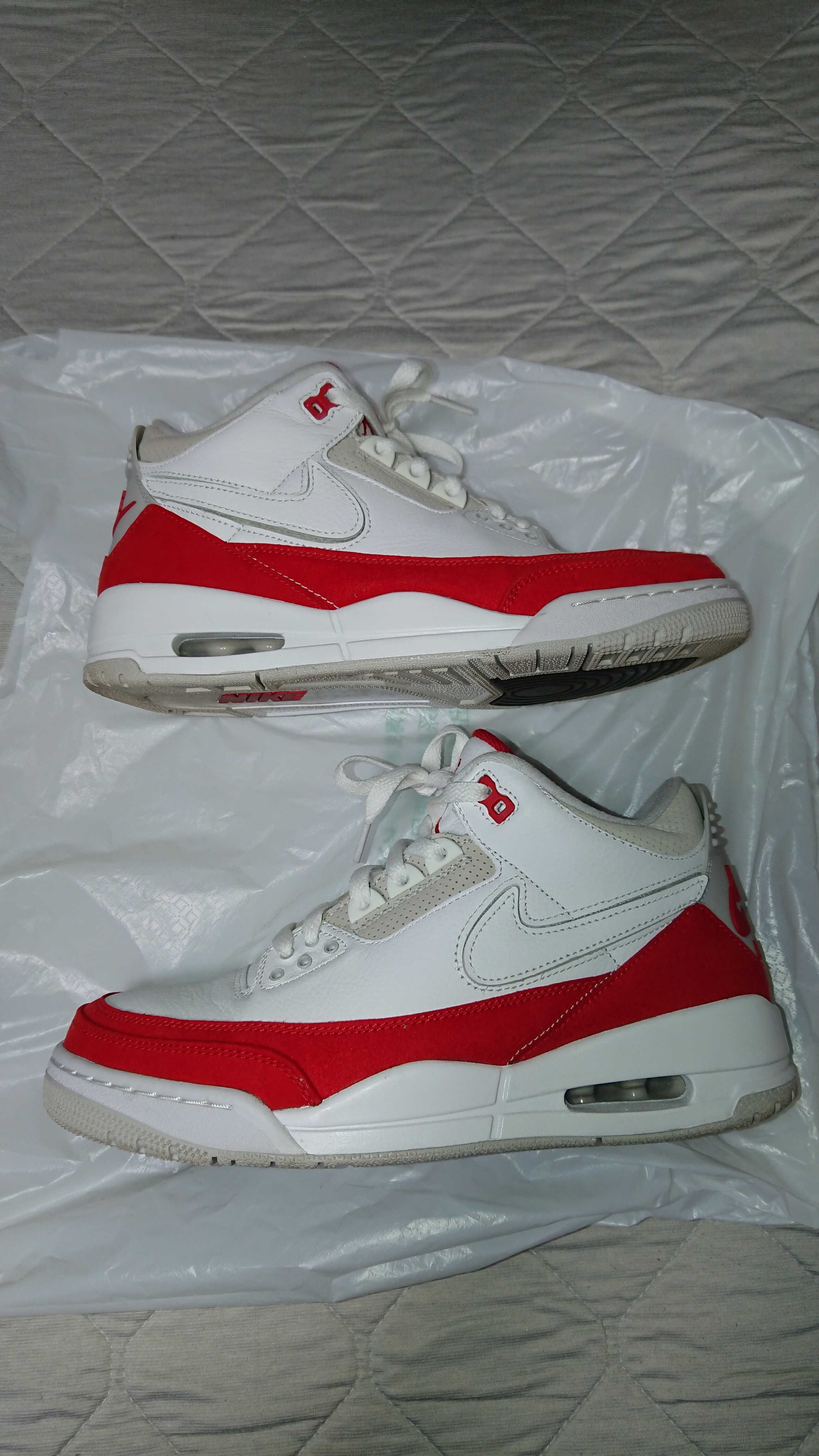 Nike Air Jordan 3 Retro "Tinker White/University Red"