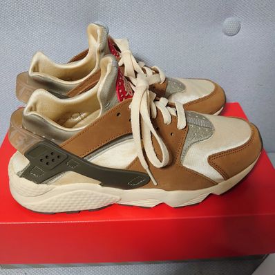 Stussy × Nike Air Huarache "Desert Oak"