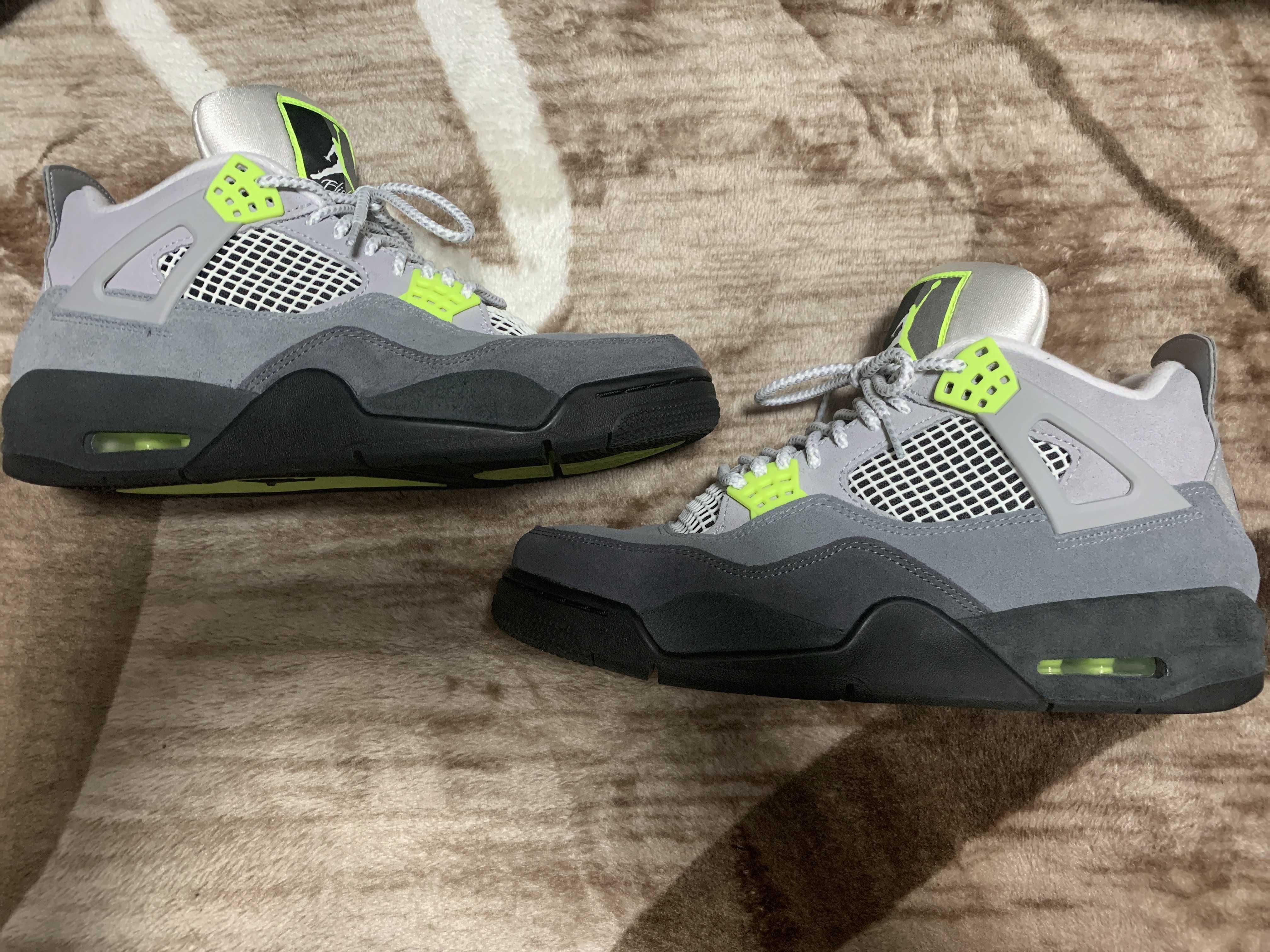 NIKE AIR JORDAN 4 RETRO LE "NEON"