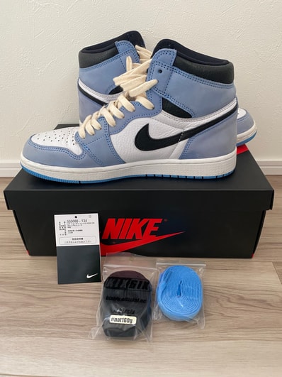 Nike Air Jordan 1 High OG "University Blue"