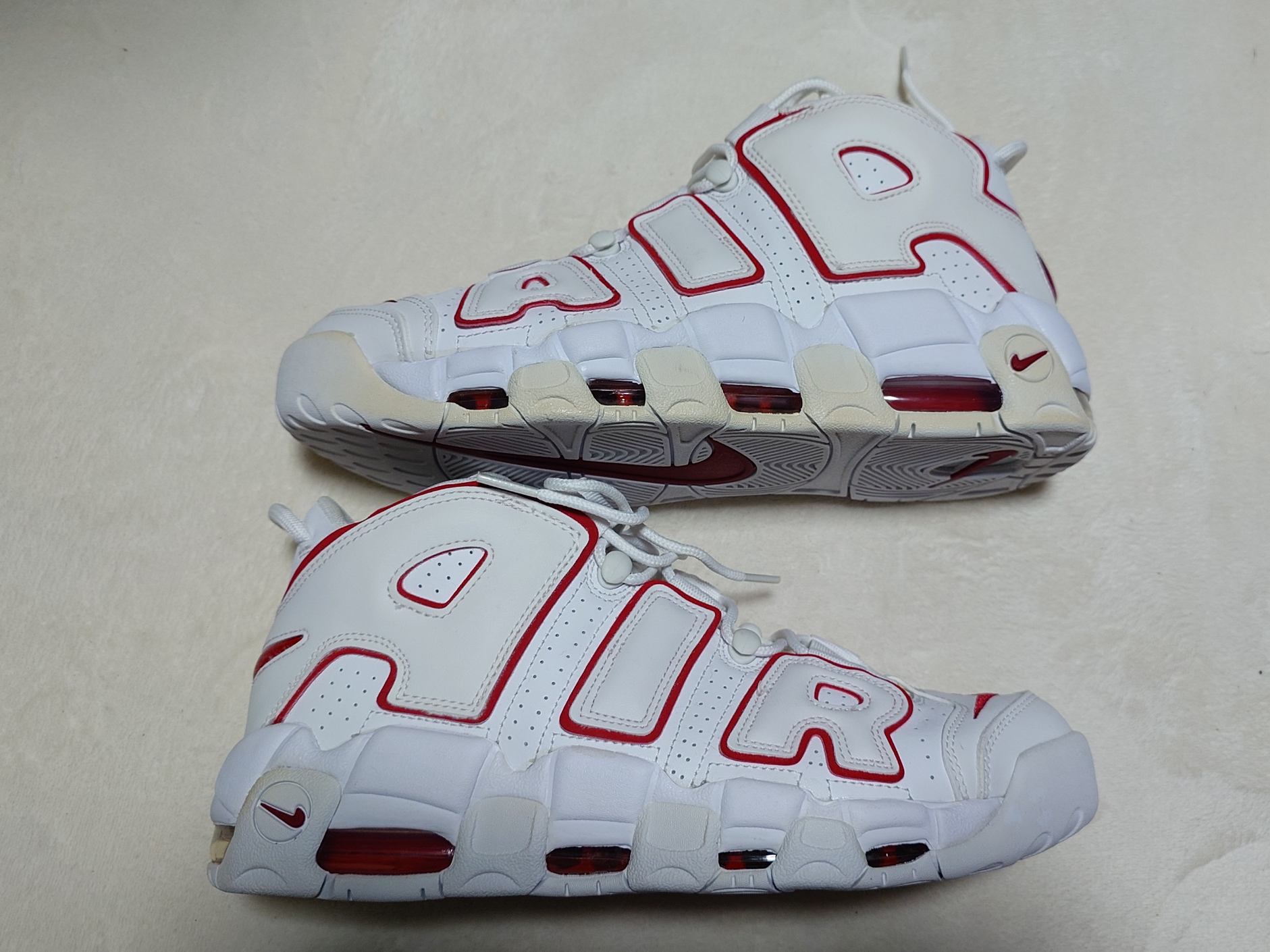 NIKE AIR MORE UPTEMPO "WHITE/VARSITY RED" (2021)