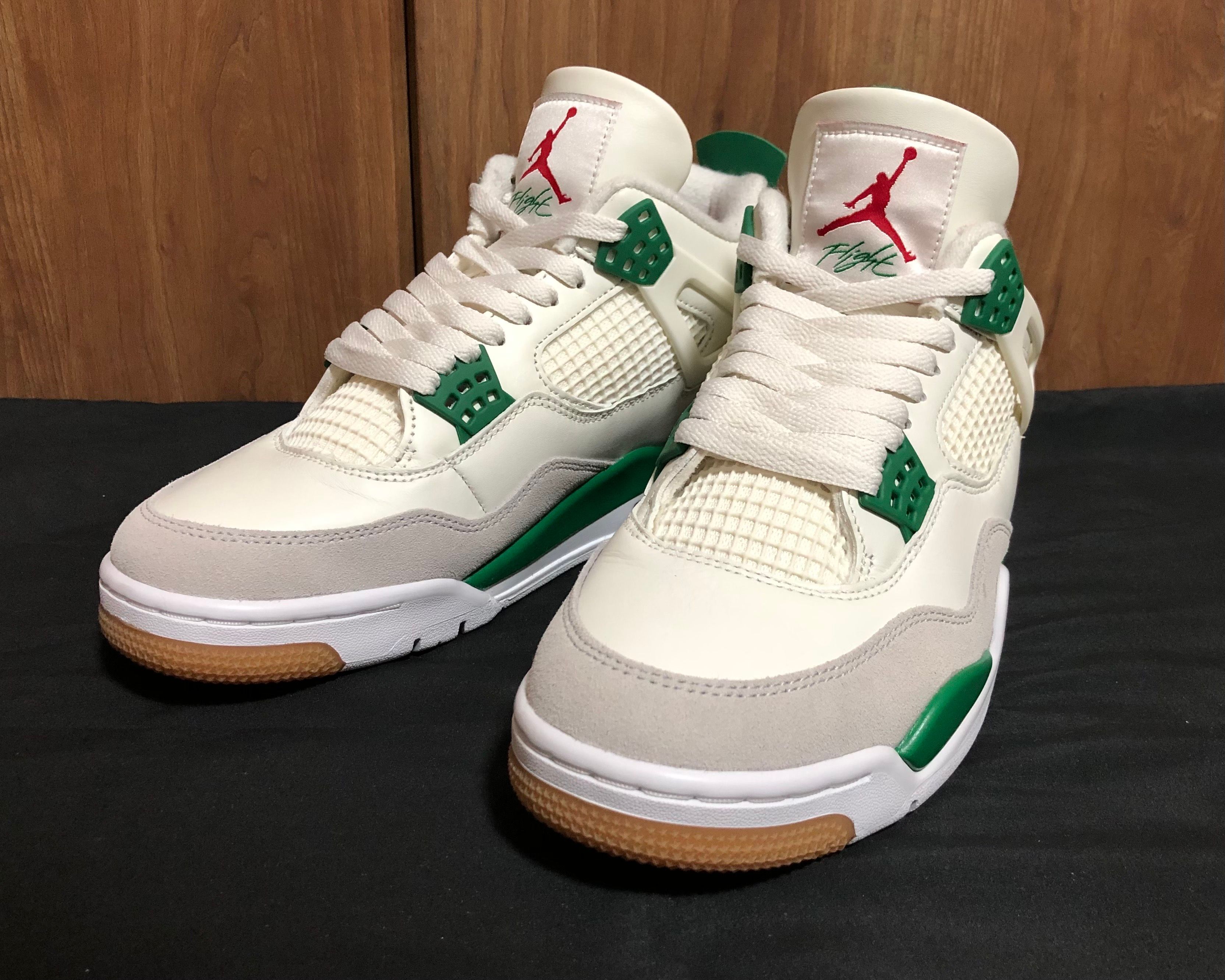 Nike SB × Air Jordan 4 Retro SP "Pine Green"