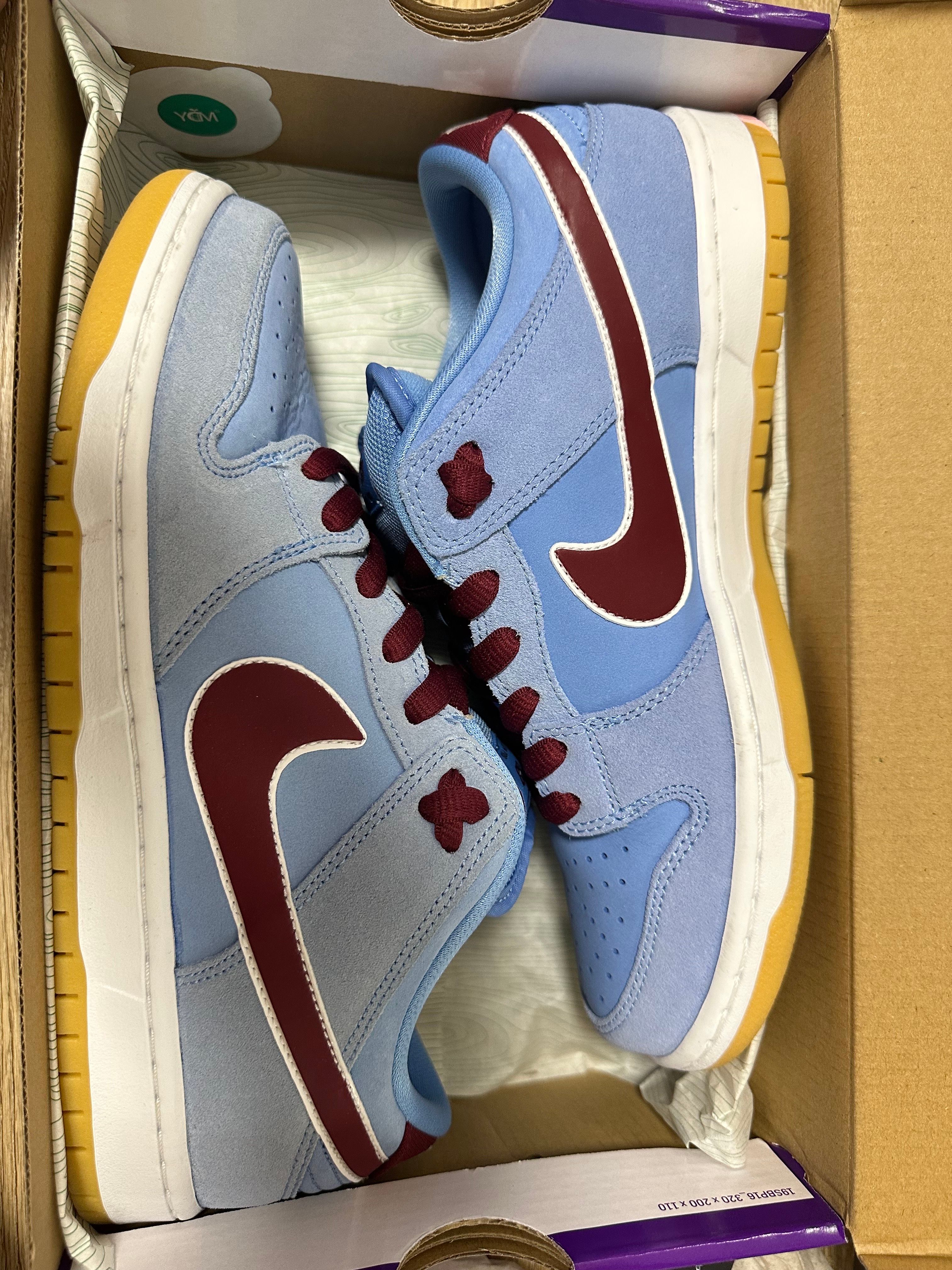 Nike SB Dunk Low Pro "Philadelphia Phillies/Valor Blue and Team Maroon"