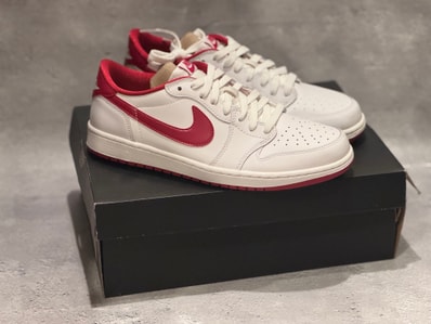 NIKE AIR JORDAN 1 RETRO LOW WHITE VARSITY RED