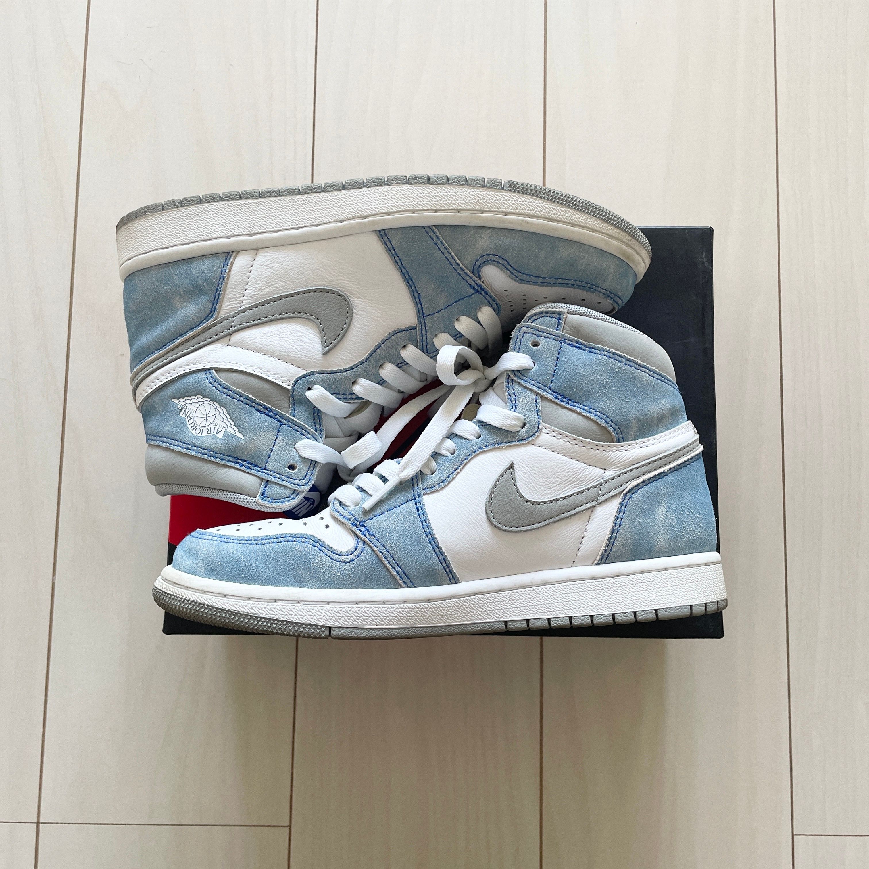 Nike Air Jordan 1 High OG "Hyper Royal"