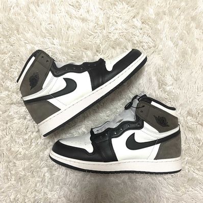 Nike GS Air Jordan 1 High OG "Sail/Dark Mocha/Black"