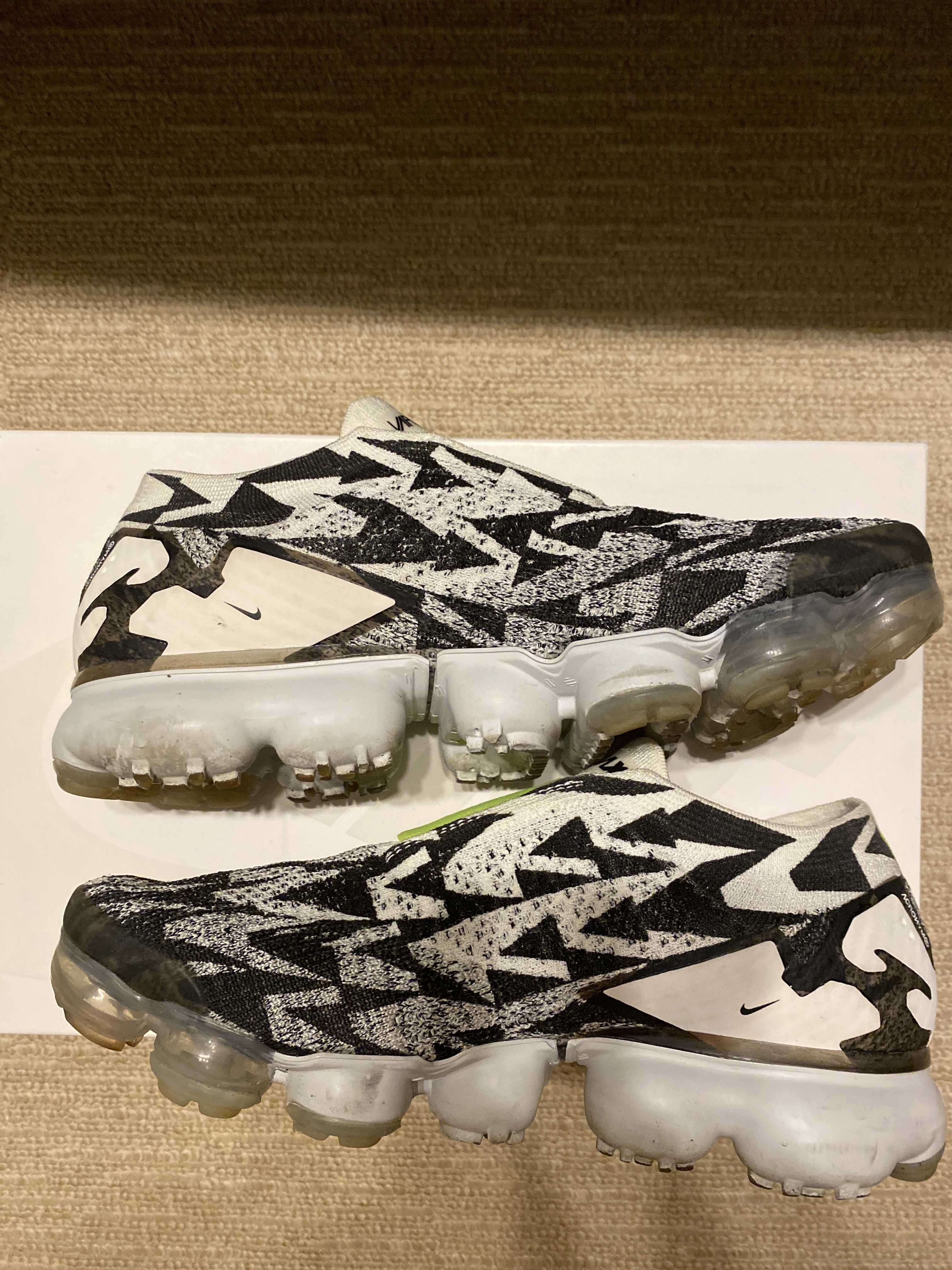 Acronym × Nike Vapormax Moc 2 "Light BoneE"