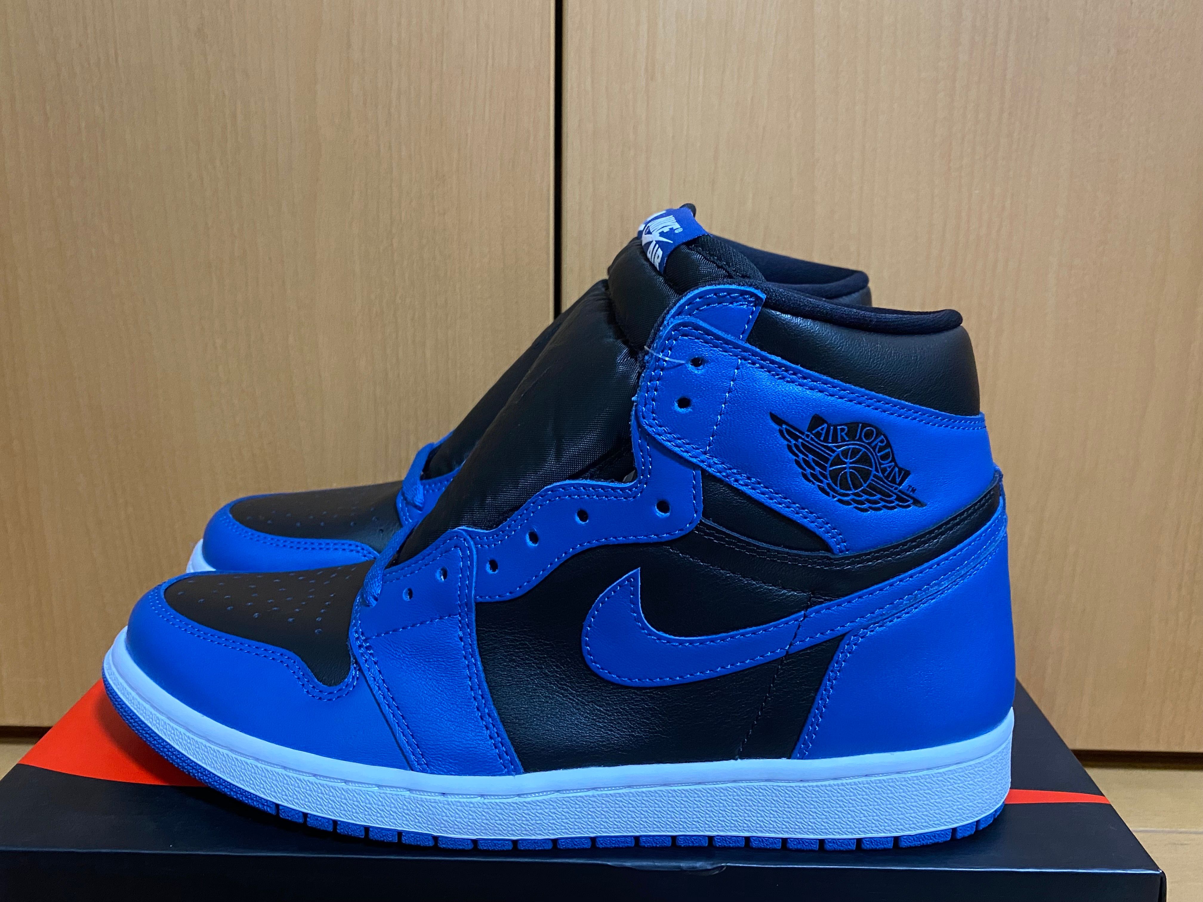 Nike Air Jordan 1 Retro High OG "Dark Marina Blue"