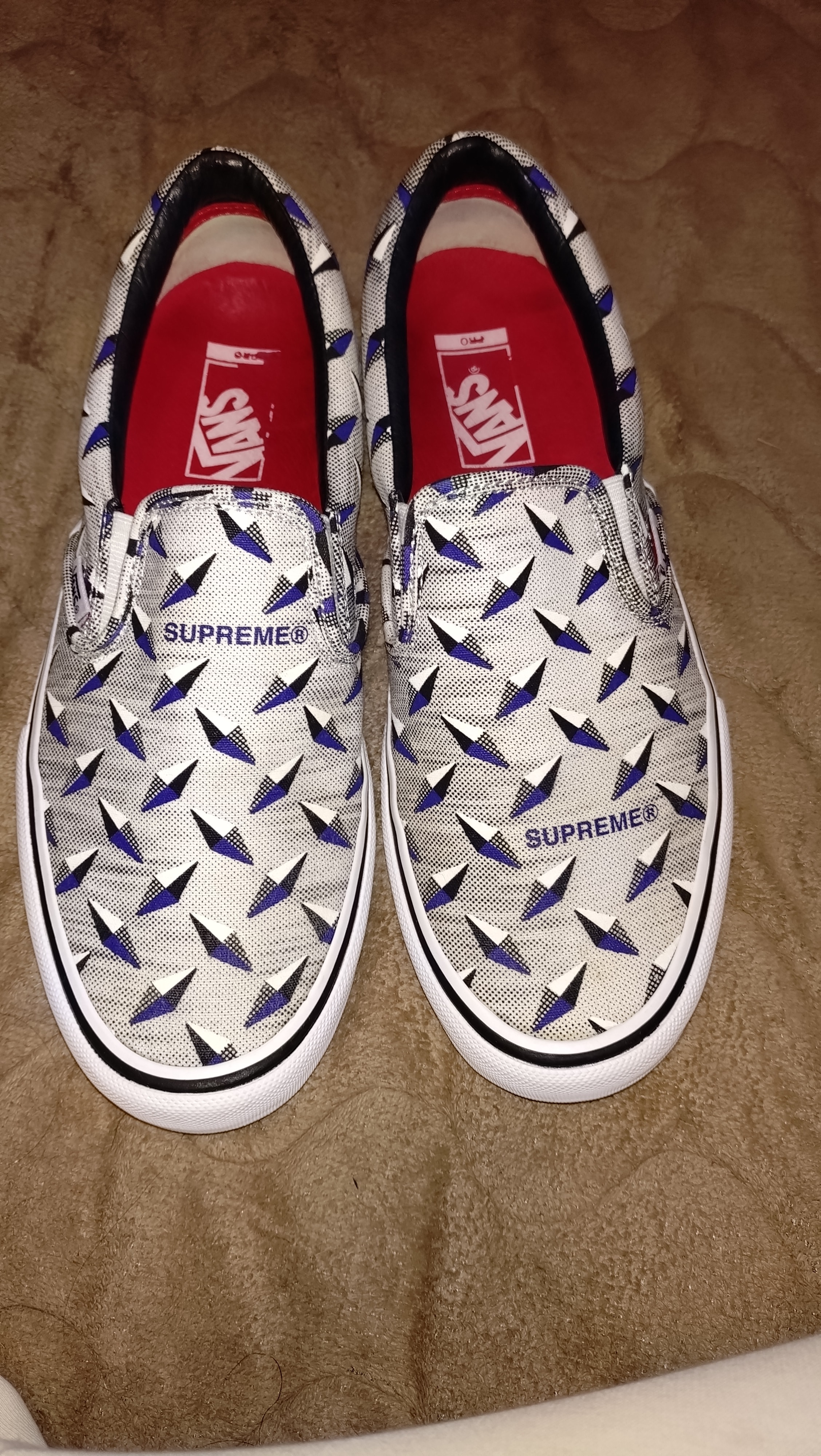 シュプリーム × バンズ スリッポン ダイヤモンド プレート "ホワイト"